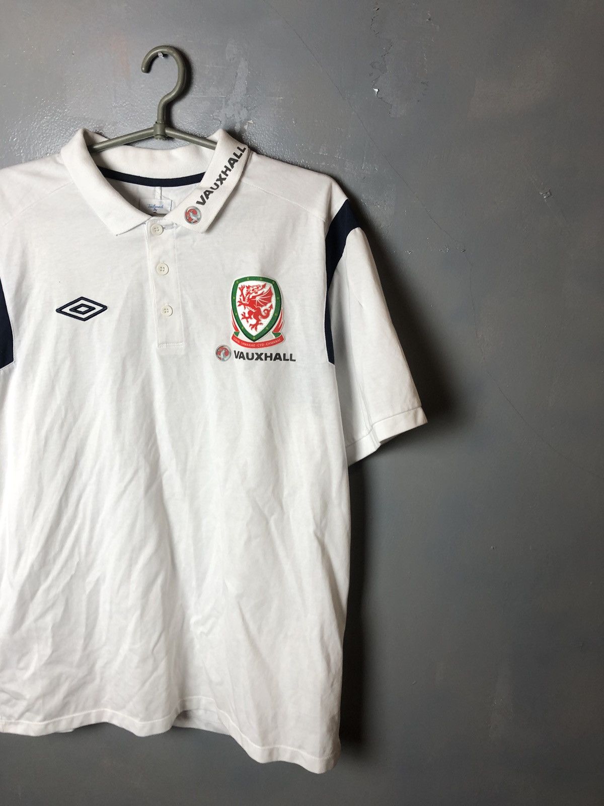 Vintage Vintage men’s soccer jersey Umbro Wales size L Size US L / EU 52-54 / 3 - 2 Thumbnail