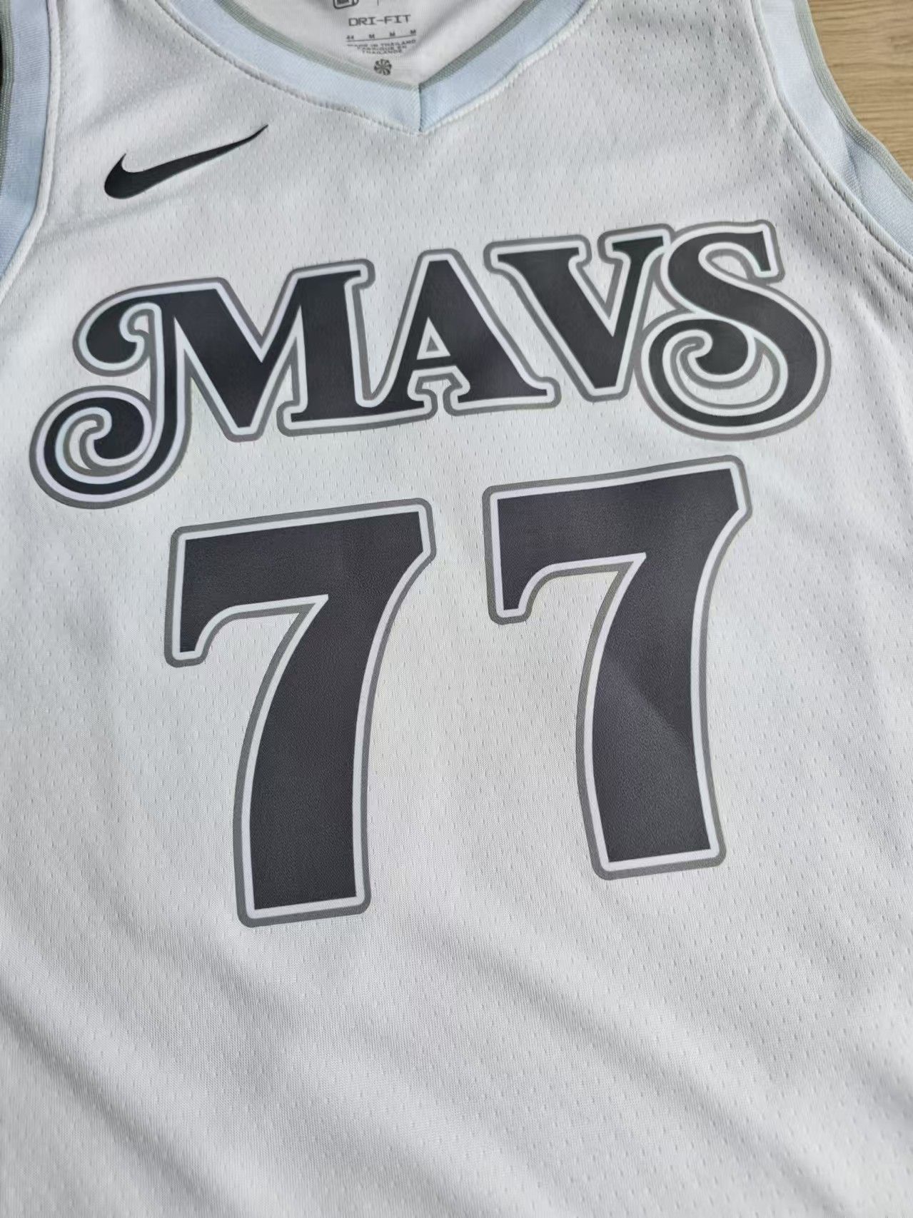 NBA Dallas Mavericks 77 Luka Dončić Jersey 2025 City Edit Mion Size US M / EU 48-50 / 2 - 3 Thumbnail