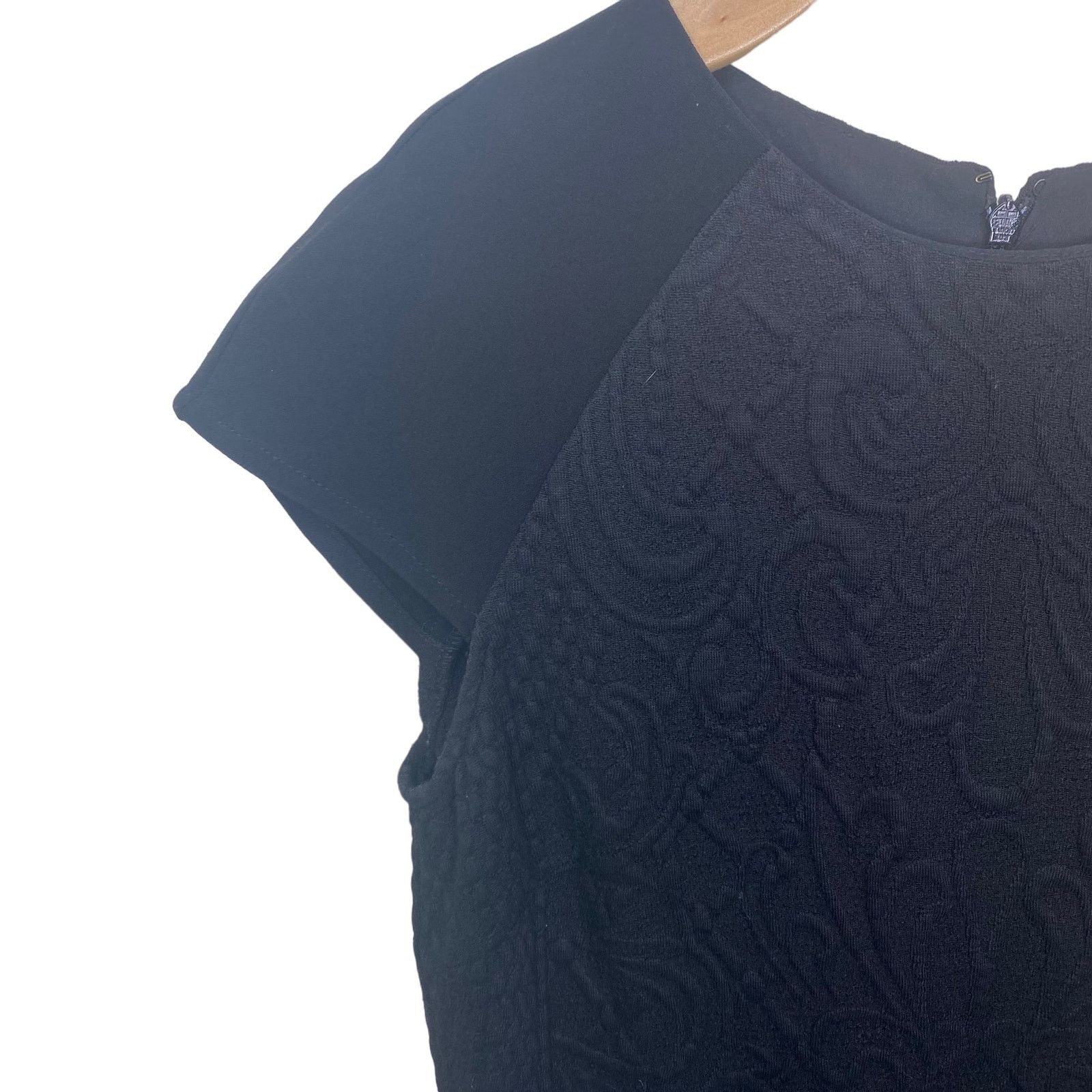 Tory Burch TORY BURCH Kiersten Black Embossed Knee Length Dress Size S / US 4 / IT 40 - 6 Thumbnail