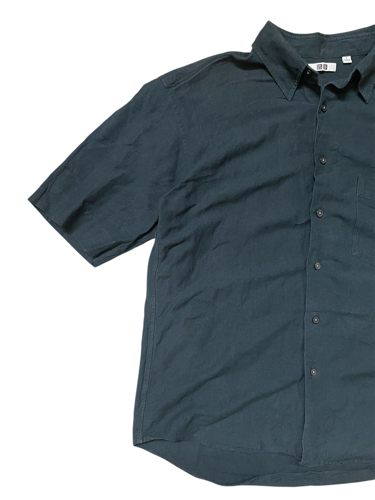 Uniqlo unqilo deep green shortsleeve shirt relax fit Size US L / EU 52-54 / 3 - 3 Thumbnail