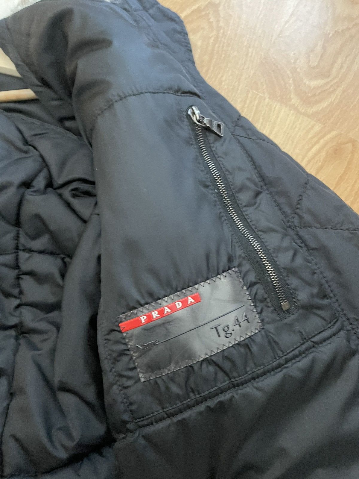 Prada Prada fur collar Gore Tex jacket Size US S / EU 44-46 / 1 - 10 Thumbnail