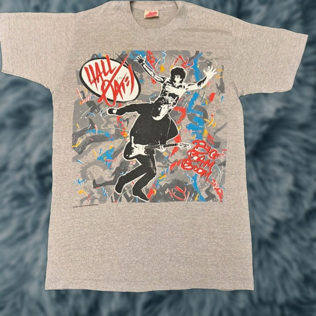 Vintage VINTAGE 80s Hall And Oats Daryl John 1985 Tour VTG Shirt Mens M Gray Regular Short Sleeve USA Mens Size US M / EU 48-50 / 2 - 1 Thumbnail