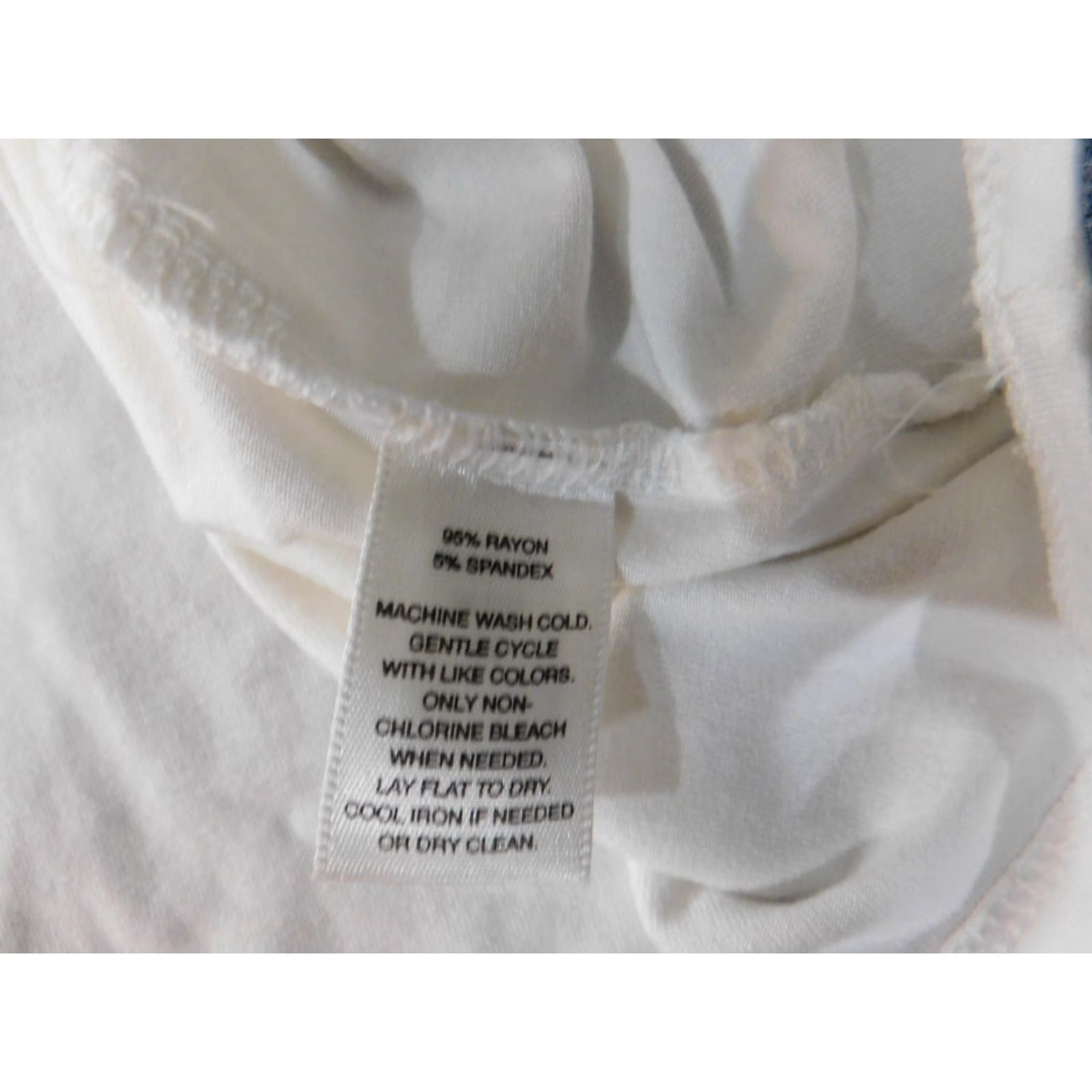 White House Black Market White House Black Market Blouse Shirt Womens Sleeveless Medium White Stretch Rayon Casual Basic Round Neck Pullover Size M / US 6-8 / IT 42-44 - 6 Thumbnail