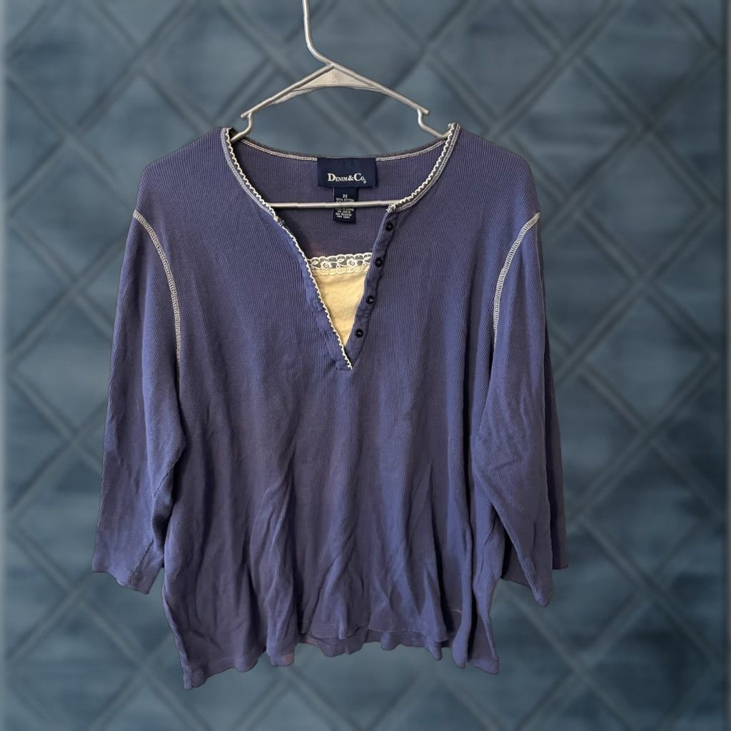 Denim & Co. Denim & Co. 3/4 Sleeve Blue Stretch Henley with Button - Size 2X Size XXL / US 16-18 / IT 52-54 - 1 Thumbnail