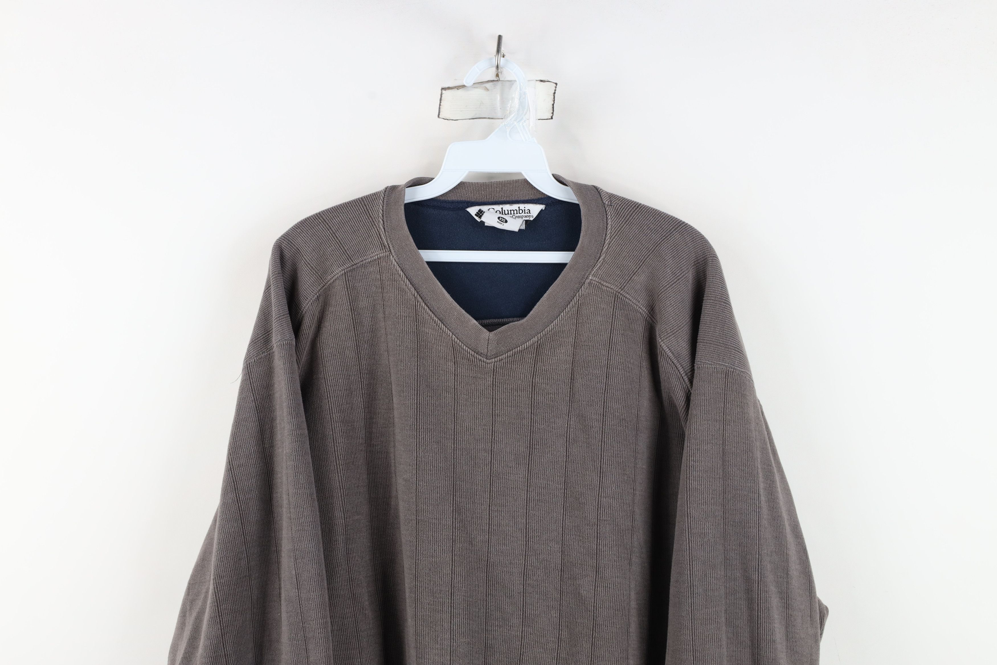 Columbia Vintage Columbia Spell Out Ribbed Knit V-Neck Sweater Gray Size US XXL / EU 58 / 5 - 2 Thumbnail