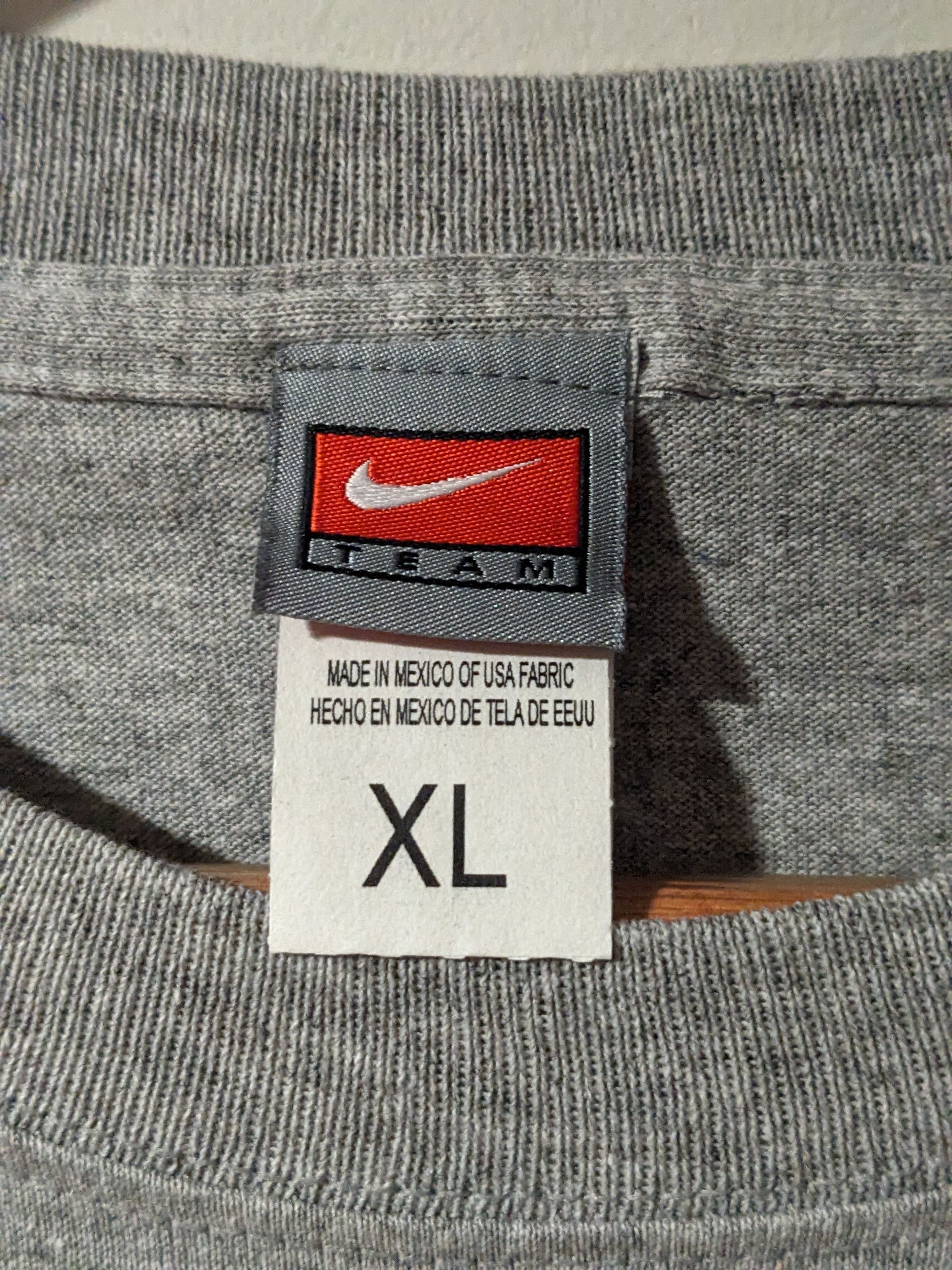 MLB × Vintage Vintage 2007 Phillies Nike Center Swoosh Youth XL T-Shirt Size US XL / EU 56 / 4 - 4 Thumbnail