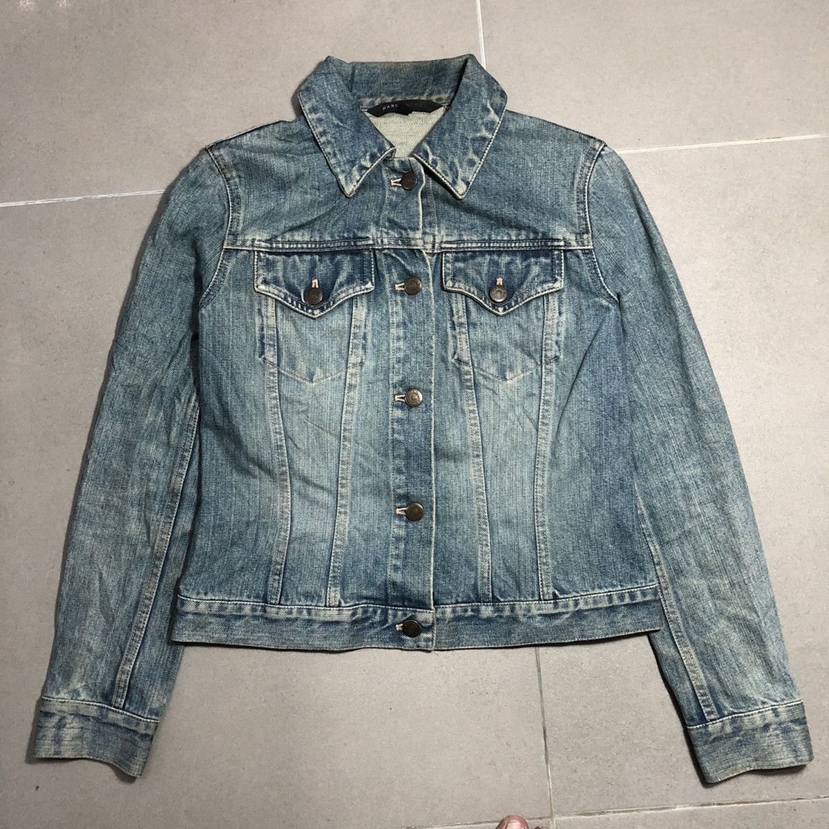 Marc Jacobs Vtg Marc Jacobs Wash Denim Trucker Jacket Size XS / US 0-2 / IT 36-38 - 1 Thumbnail