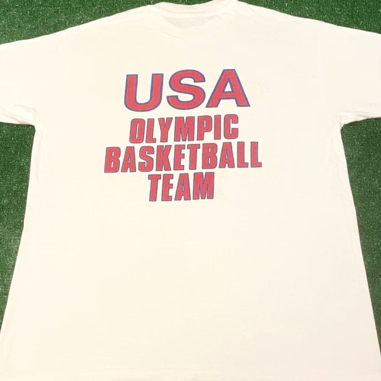 Vintage VINTAGE 90s USA Dream Team Can’t Loose Handful Of Aces Basketball VTG Shirt XL Mens White T-Shirt Size US XL / EU 56 / 4 - 2 Thumbnail