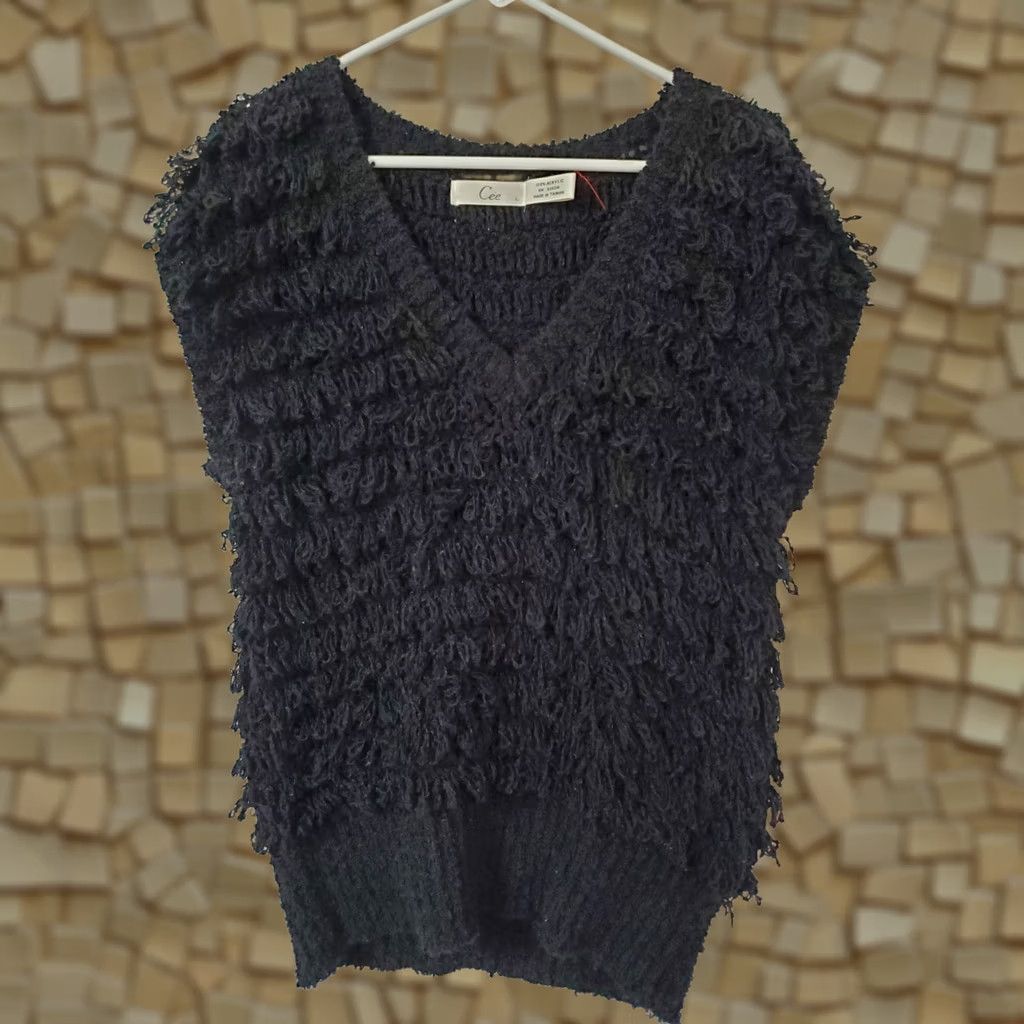 Vintage VINTAGE Cee Vest Sweater Sleeveless Acrylic Black L Fringe V Neck Size L / US 10 / IT 46 - 1 Thumbnail