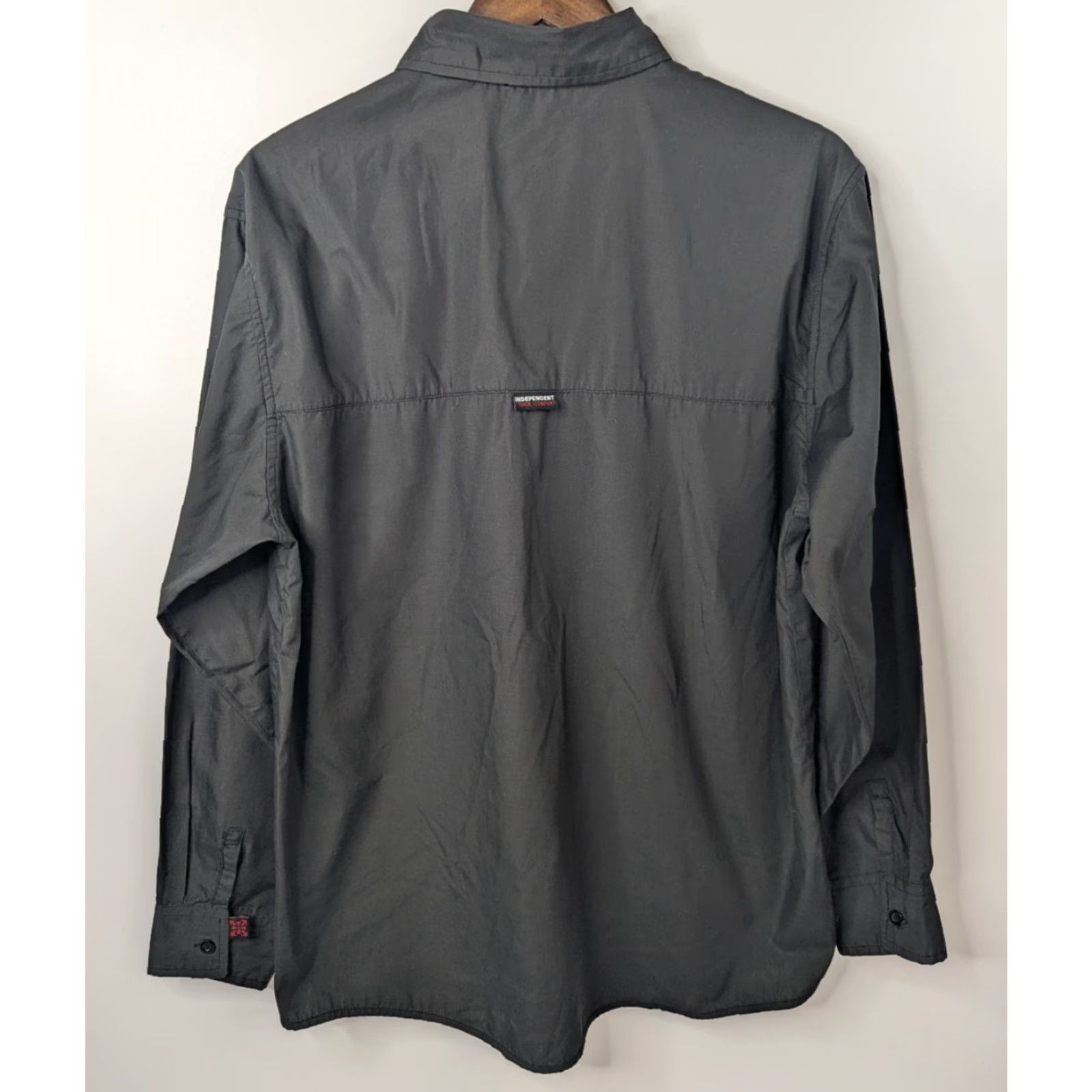 Vintage Independent Shirt Mens M Black Long Sleeve Button-Up Y2K Skater - Black Cotton Blend, Solid, Casual, Regular Fit, Collar Point, Size M Size US M / EU 48-50 / 2 - 4 Thumbnail