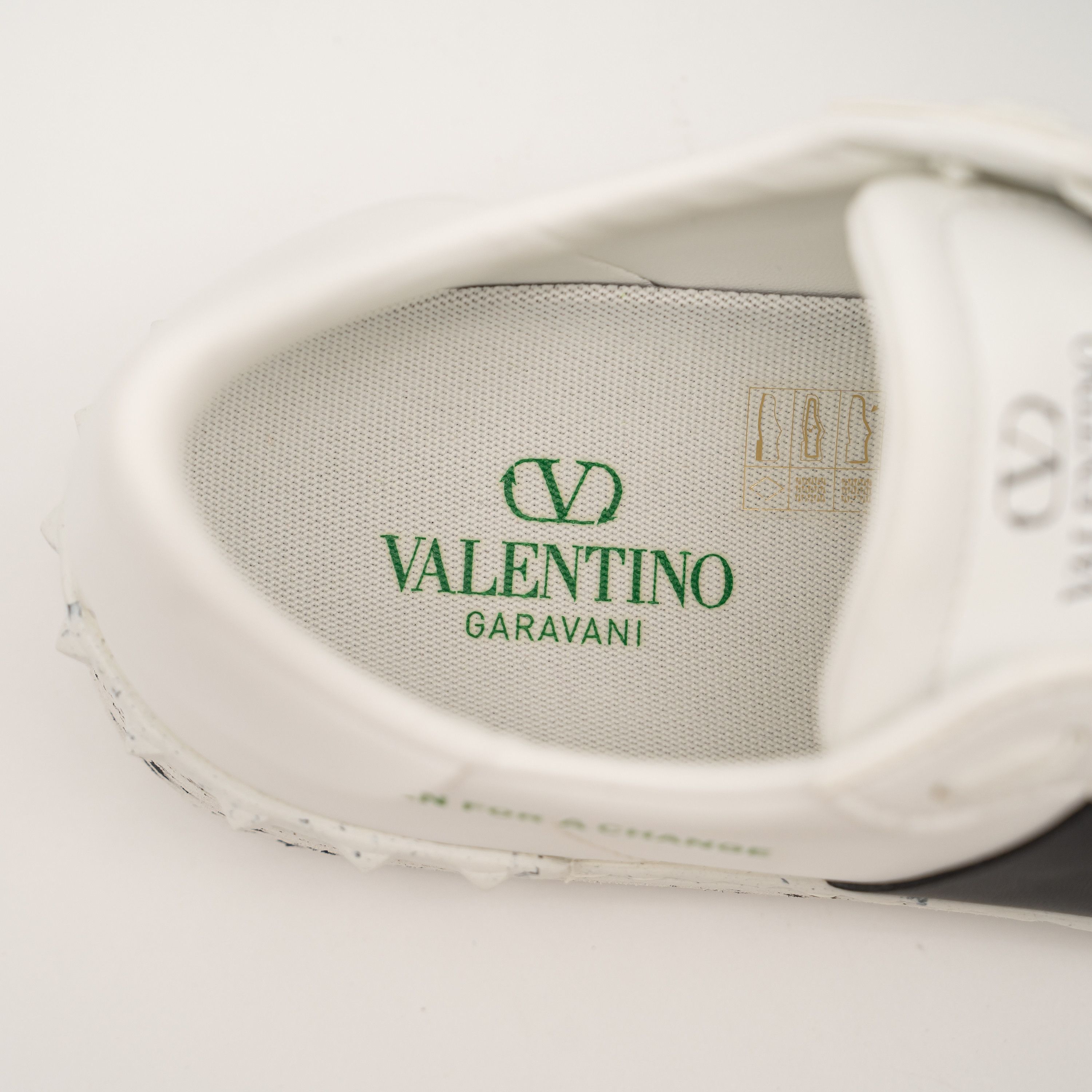 Valentino 39.5eu 9.5 us Valentino Open For A Change White Black Size US 9.5 / IT 39.5 - 10 Thumbnail