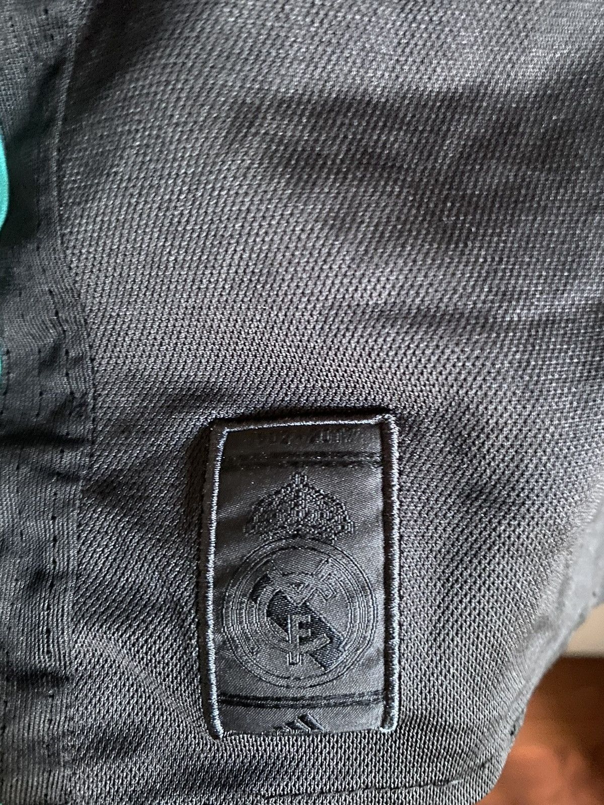 Adidas Real Madrid 2017/2018 jersey Size US M / EU 48-50 / 2 - 3 Thumbnail