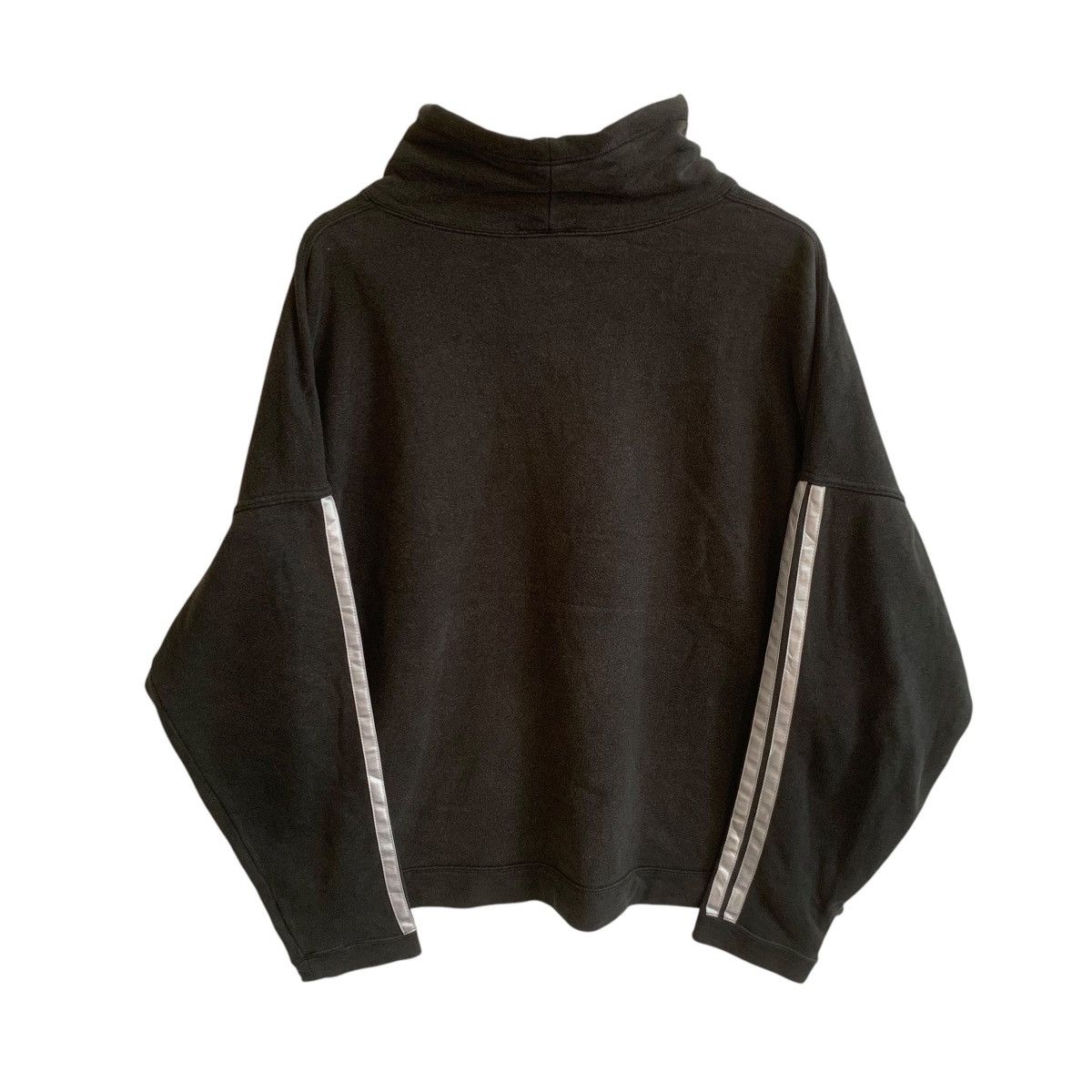 Adidas × Vintage Vintage Adidas Sweatshirt Big Logo Rare XL Size US XL / EU 56 / 4 - 2 Thumbnail