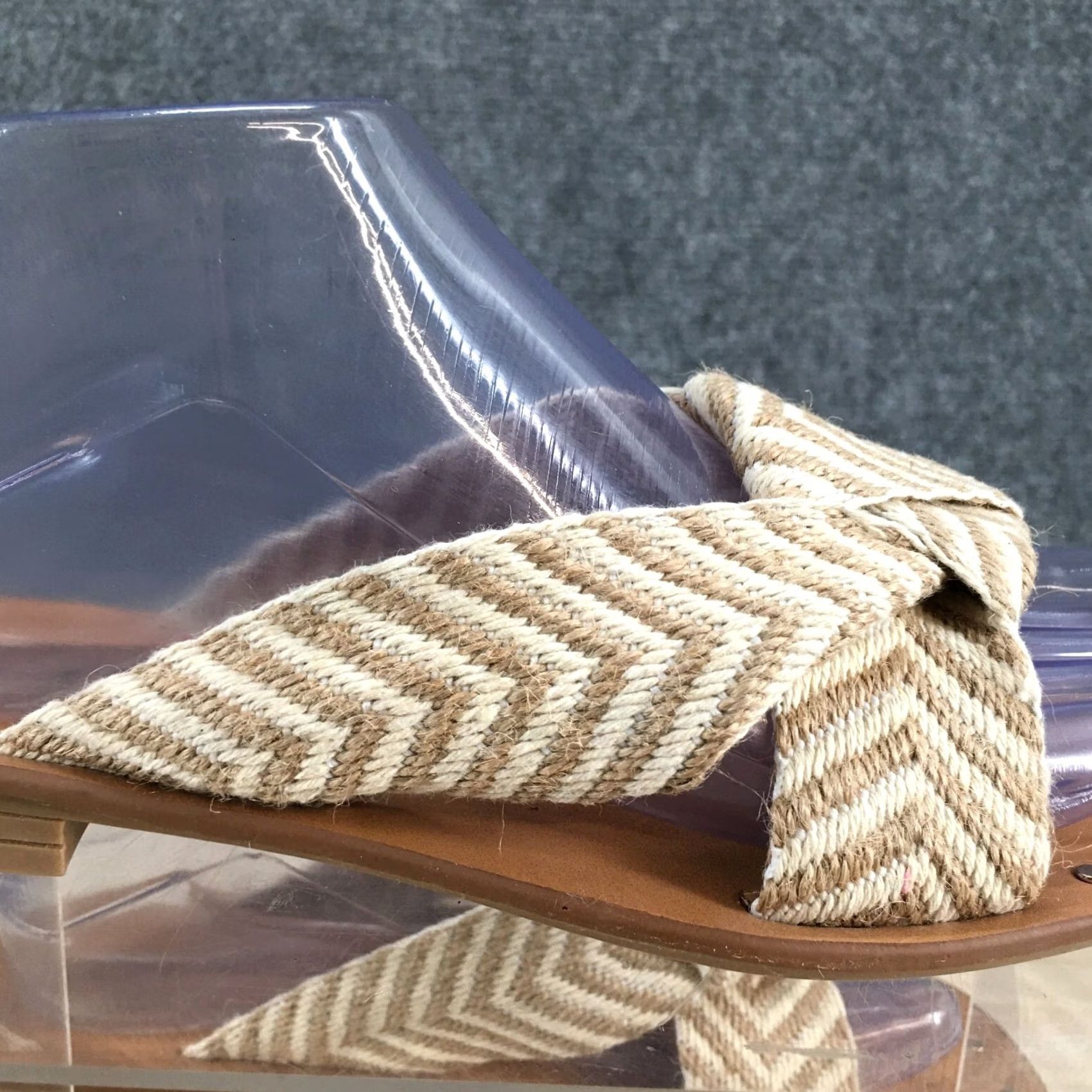Vintage VINTAGE? No. Universal Thread Sandals Womens 8.5 Louise Chevron Print Slip On Slide Brown Size US 9 / IT 39 - 5 Thumbnail