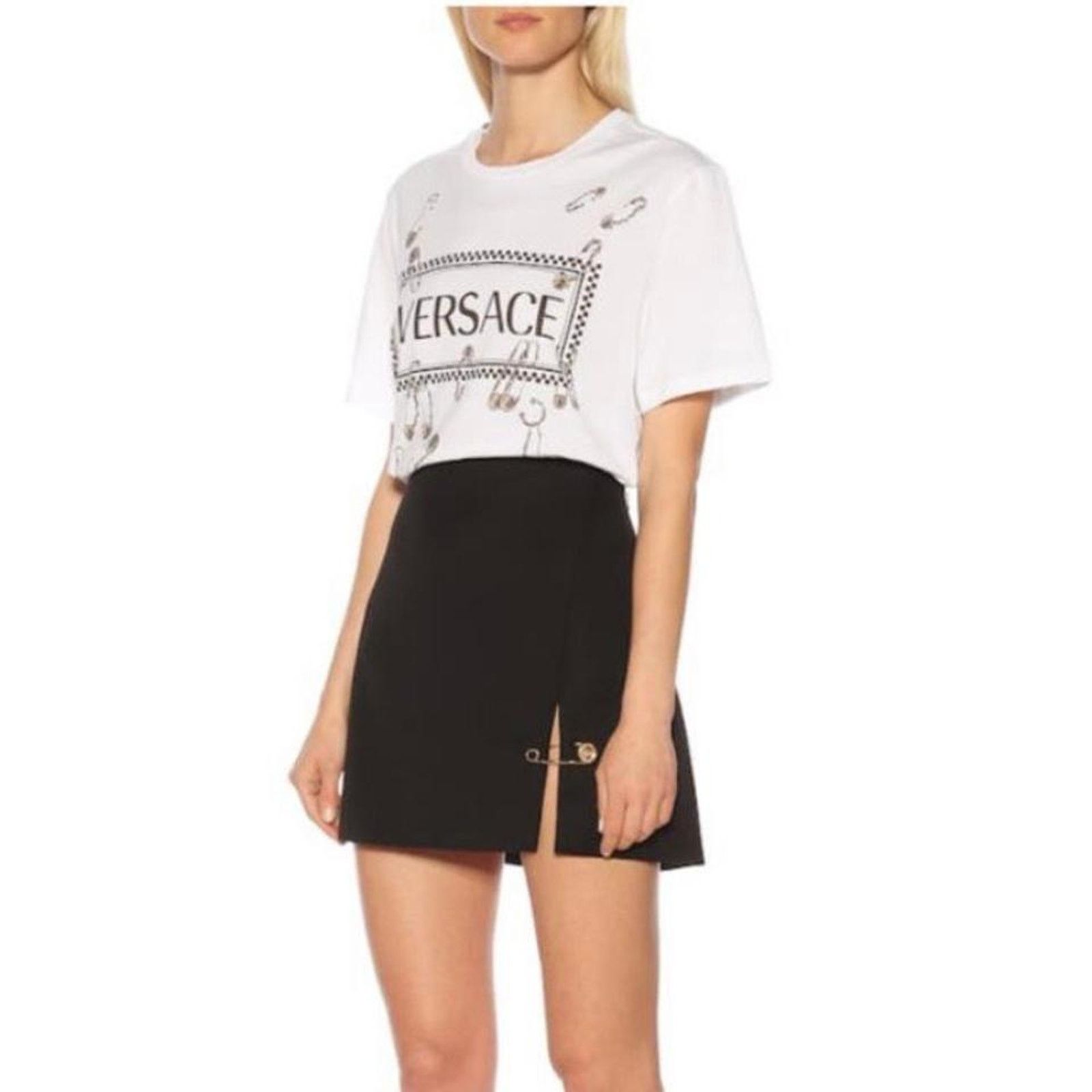 Versace VERSACE logo and Medusa pin printed tee shirt Size XS / US 0-2 / IT 36-38 - 3 Thumbnail