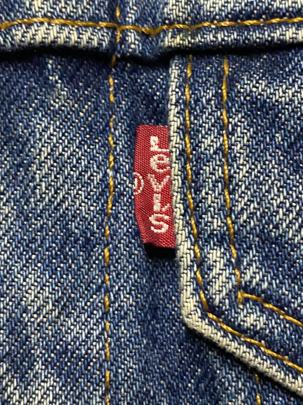 Levi's 1980s Levi's denim jacket in blue, with a distressed look Size US S / EU 44-46 / 1 - 5 Thumbnail