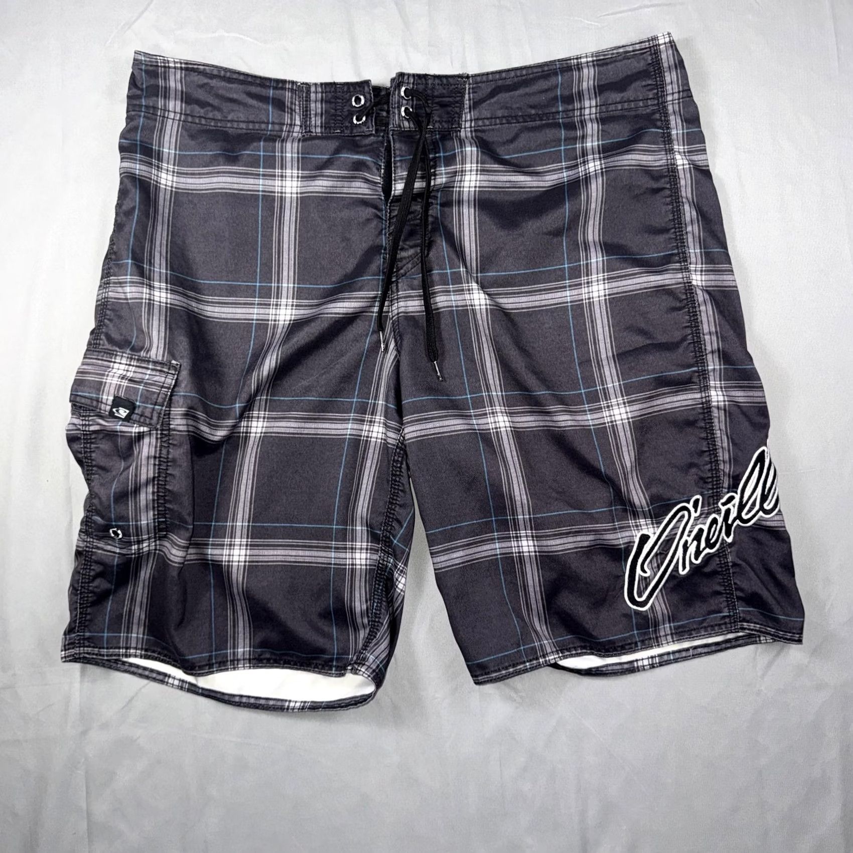 O'Neill O'Neill Board Shorts Mens 38 Gray Plaid Swim Trunks Cargo Pocket Surf Beach Mens Regular Fit) Size US 38 / EU 54 - 2 Thumbnail