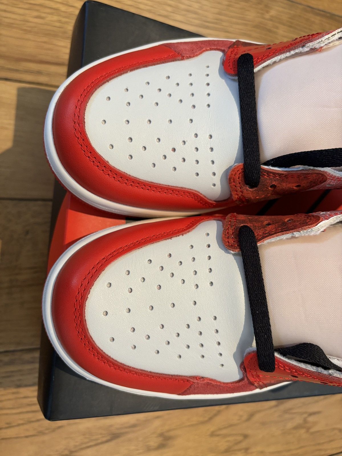 Jordan Brand × Nike Jordan 1 High Spider-Man Across the Spider-Verse Size US 9 / EU 42 - 4 Thumbnail
