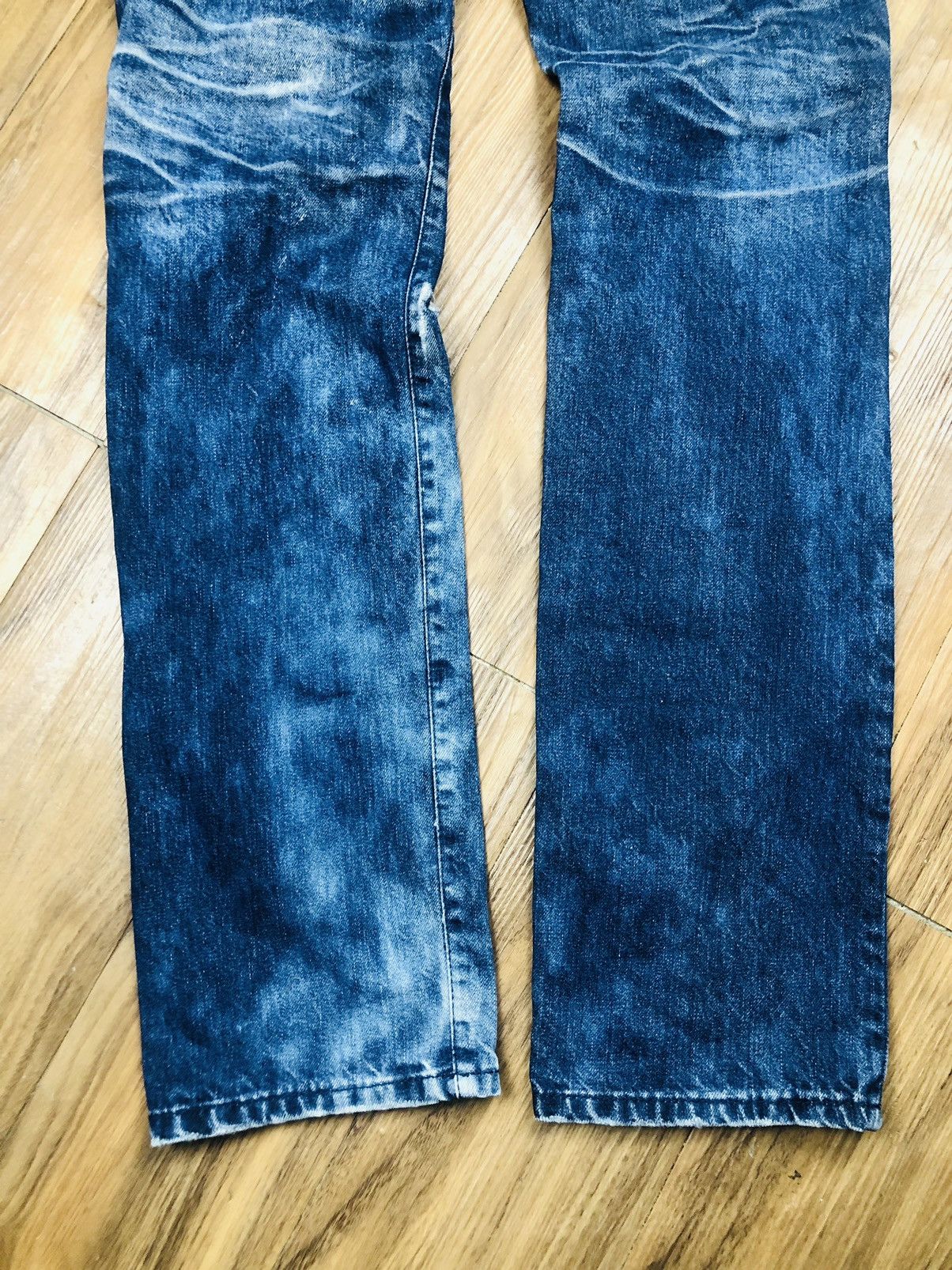 Black Label A.V.H. Company BLACK LABEL Distressed Jeans (38) Size US 31 - 15 Thumbnail