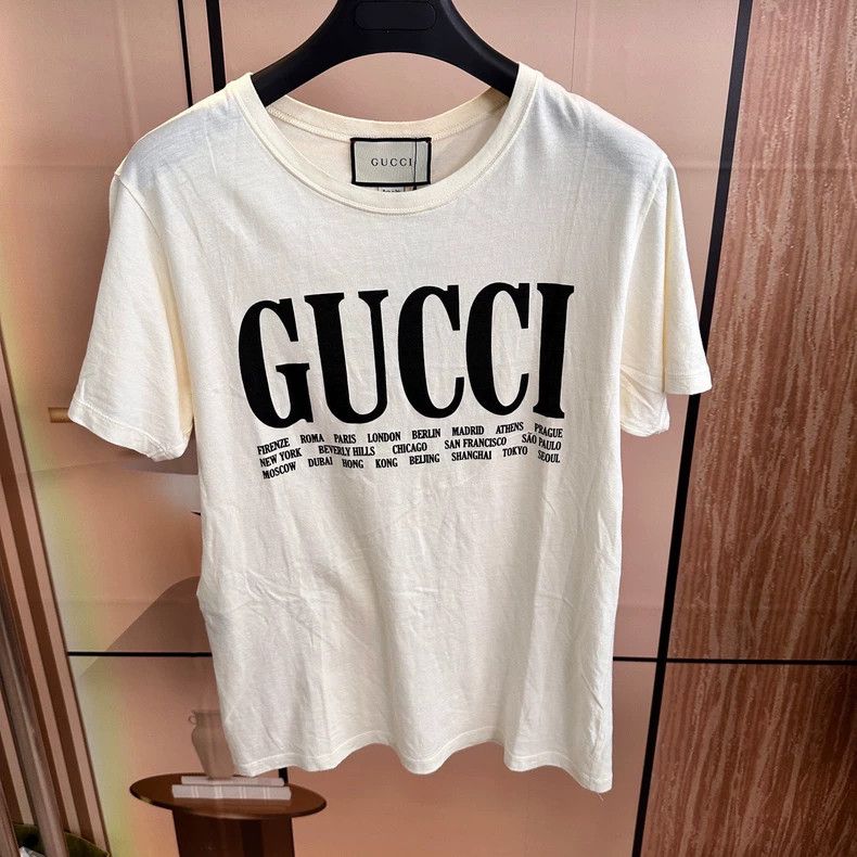 Gucci Gucci Classic beige printed logo short sleeves 2501-Nextarr Size US XS / EU 42 / 0 - 1 Thumbnail