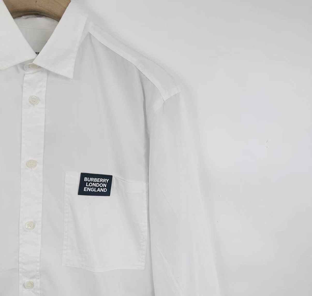Burberry Burberry Chest Leather Patch Letter Long Sleeve Shirt K12 Size US L / EU 52-54 / 3 - 4 Thumbnail