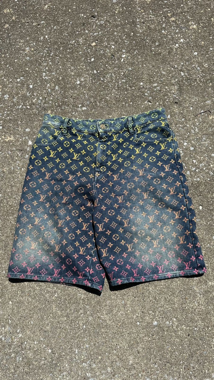 Louis Vuitton Louis Vuitton Rainbow Monogram Shorts Size US 30 / EU 46 - 1 Thumbnail
