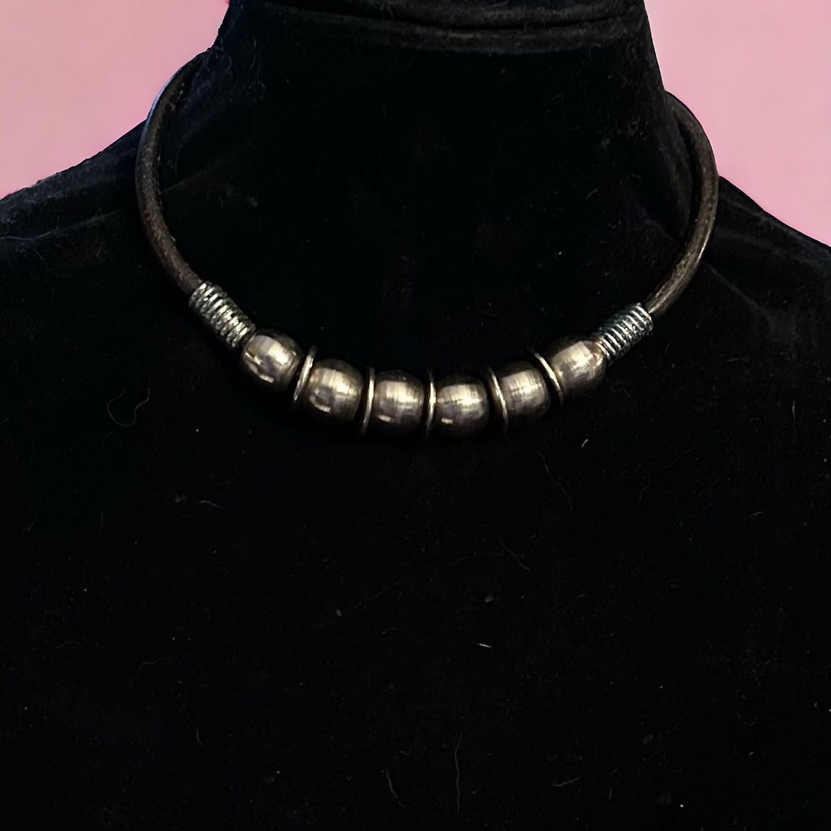 Vintage Vintage thick leather solid silver ball bead choker necklace Size ONE SIZE - 1 Thumbnail