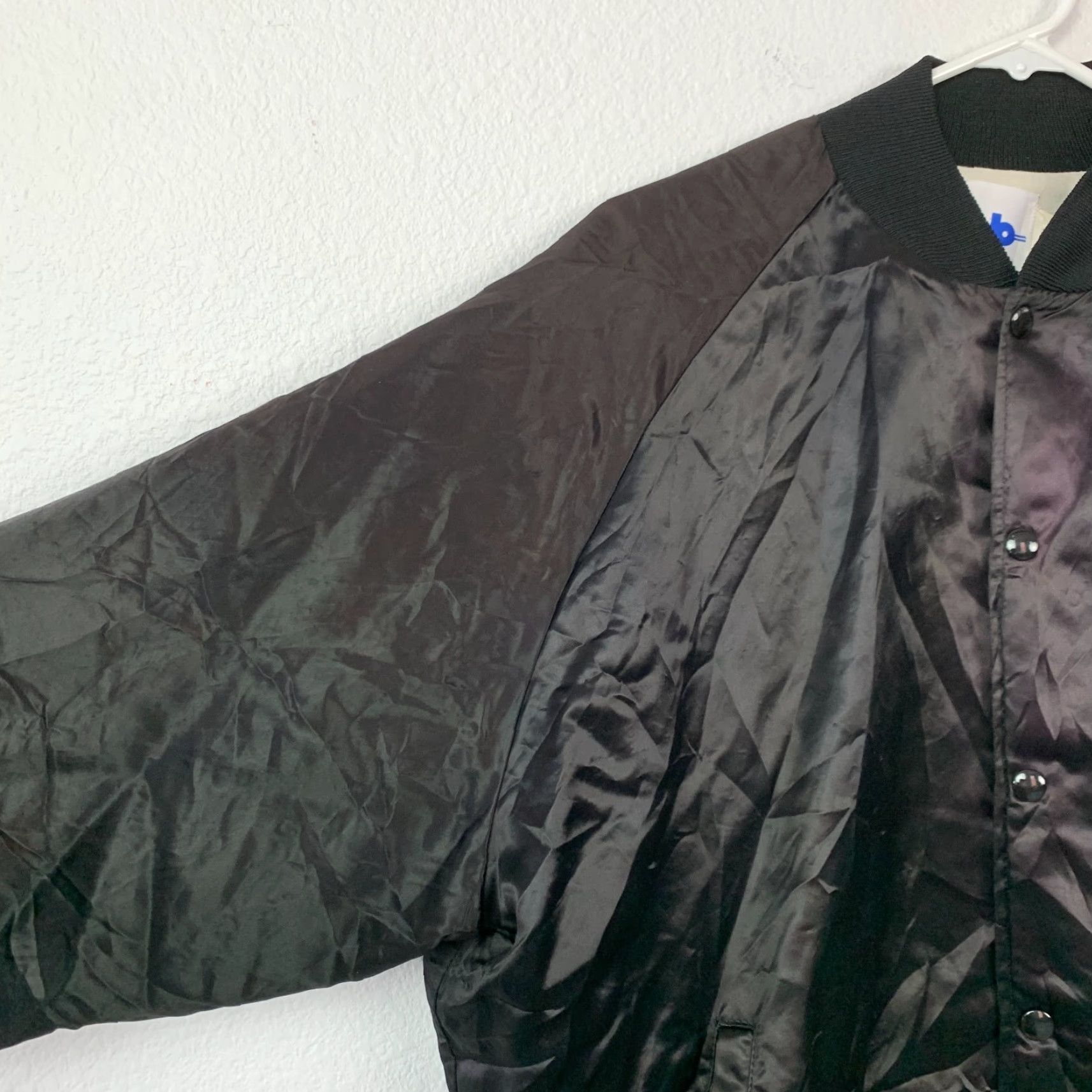 Vintage VINTAGE dvb Embroidered Black Satin Jacket XL Mens Satin Jacket Casual 80s DV B Button Front Snap Embroidered Accents Size US XL / EU 56 / 4 - 3 Thumbnail