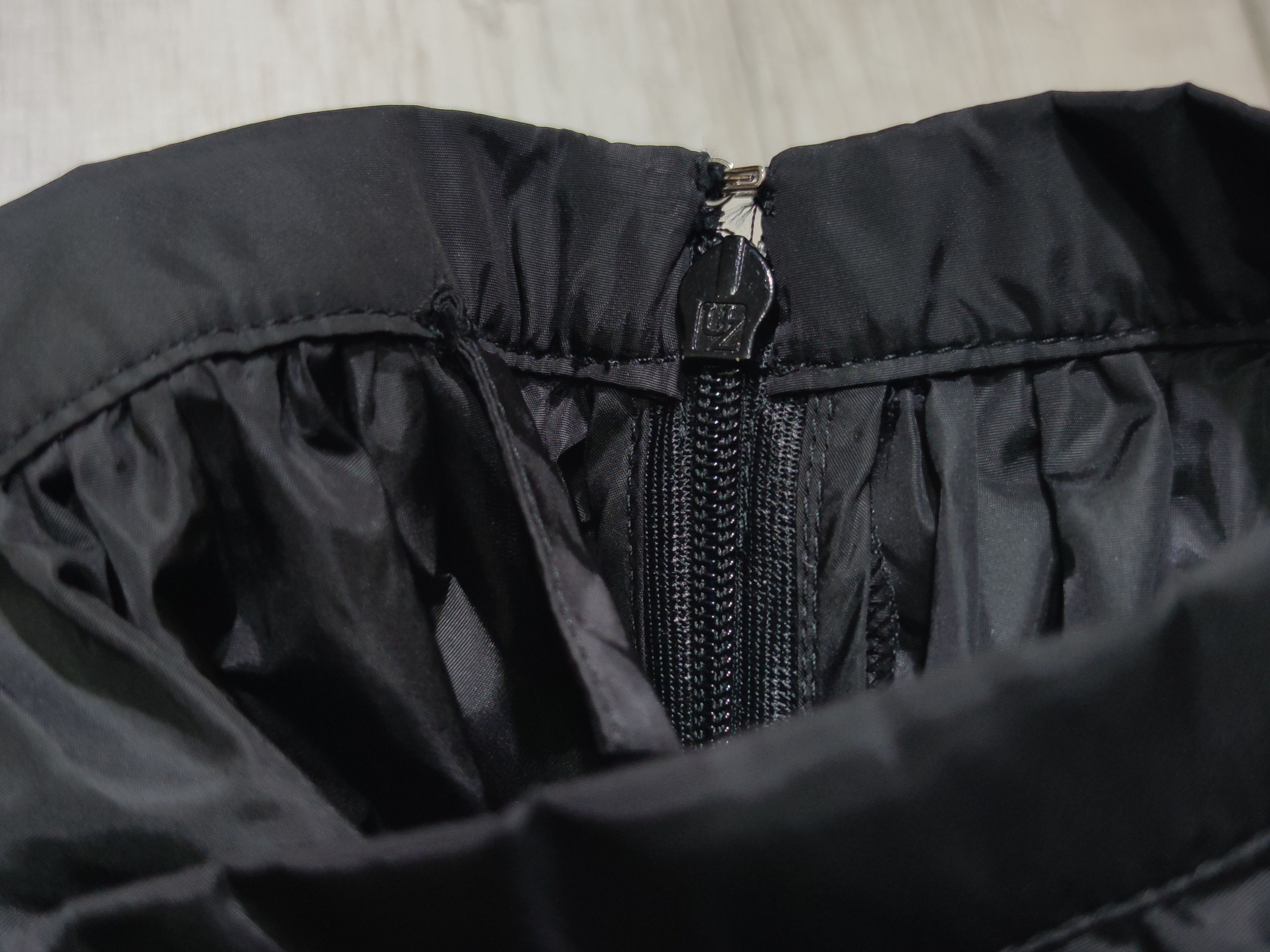 Prada Prada Nylon Black Midi Skirt Size 42 Size 28" / US 6 / IT 42 - 8 Thumbnail