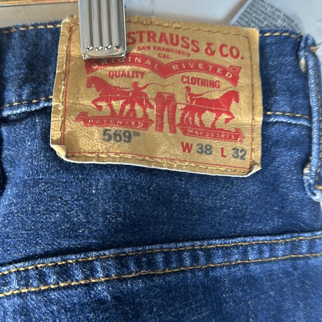 Levi's VINTAGE LEVI'S 569 Jeans Men Loose Straight Medium Wash Blue W38 L32 Size US 38 / EU 54 - 3 Thumbnail