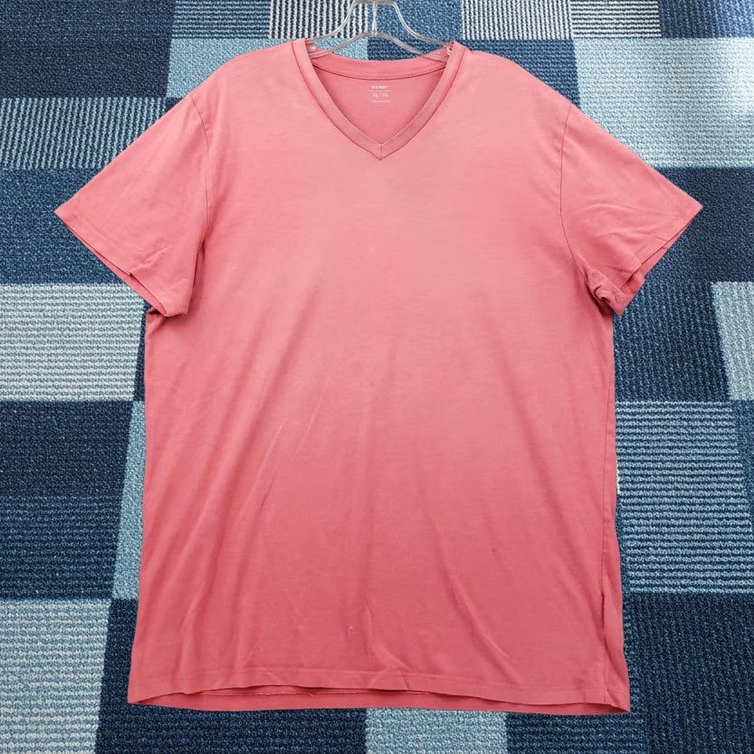 Old Navy Old Navy T Shirt Mens XL Red Relaxed Fit Solid Short Sleeve V Neck Pullover Tee Size US XL / EU 56 / 4 - 1 Thumbnail