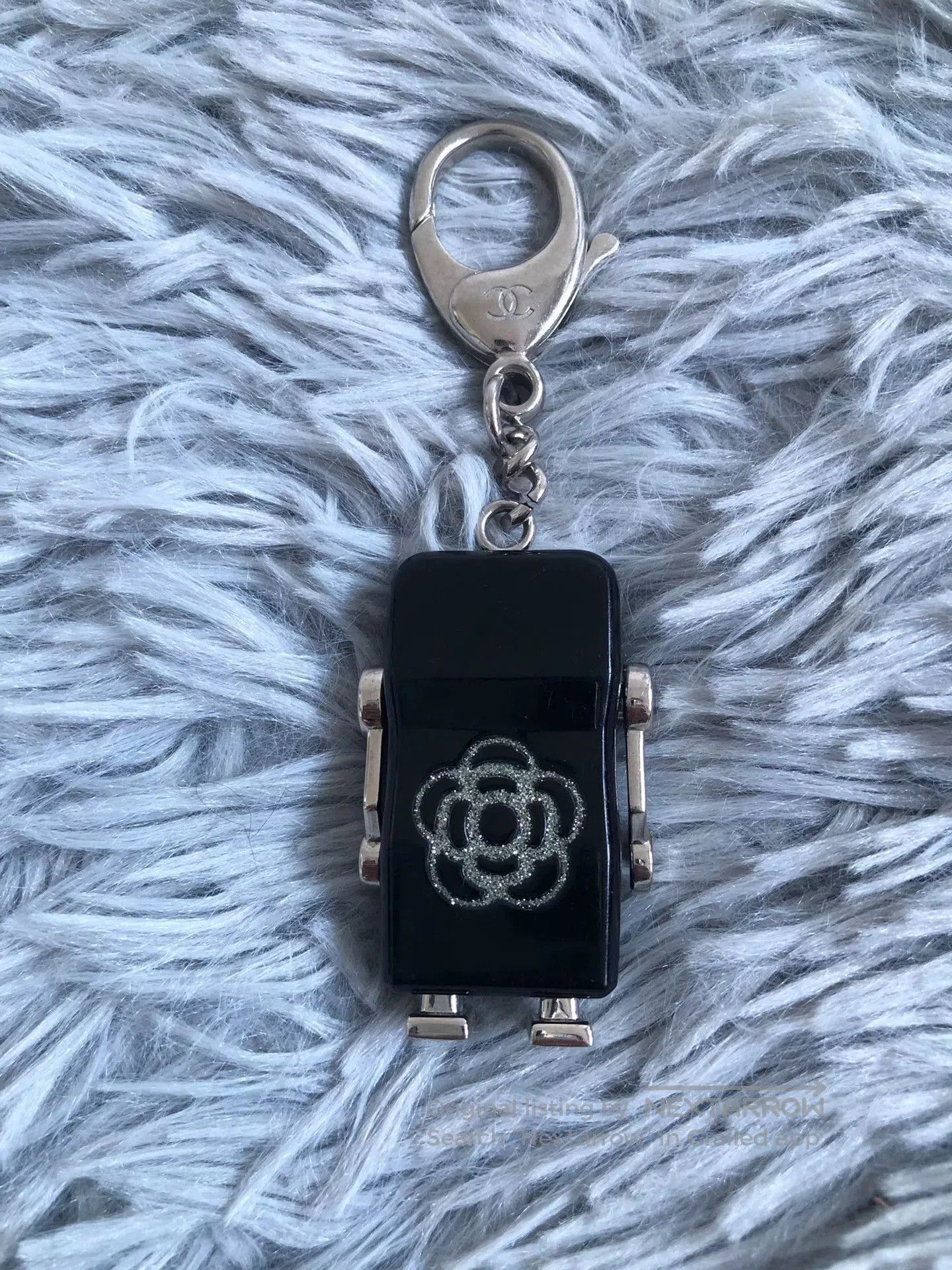 Chanel Chanel Robot Keychain Bag Charm. Size ONE SIZE - 3 Thumbnail
