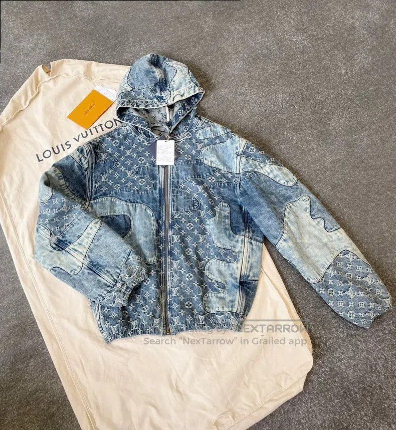 Louis Vuitton Louis Vuitton Denim Jacket with Hood . Size US L / EU 52-54 / 3 - 1 Thumbnail