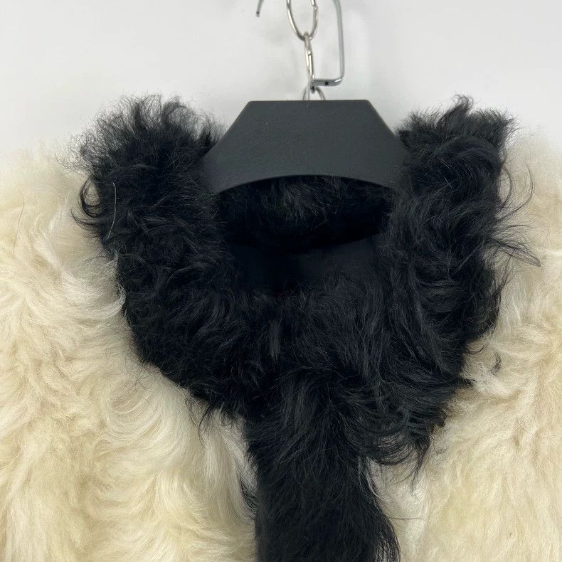 Chanel Chanel Black and white color-blocked four-pocket wool vest Size XXS / US 00 / IT 34 - 3 Thumbnail