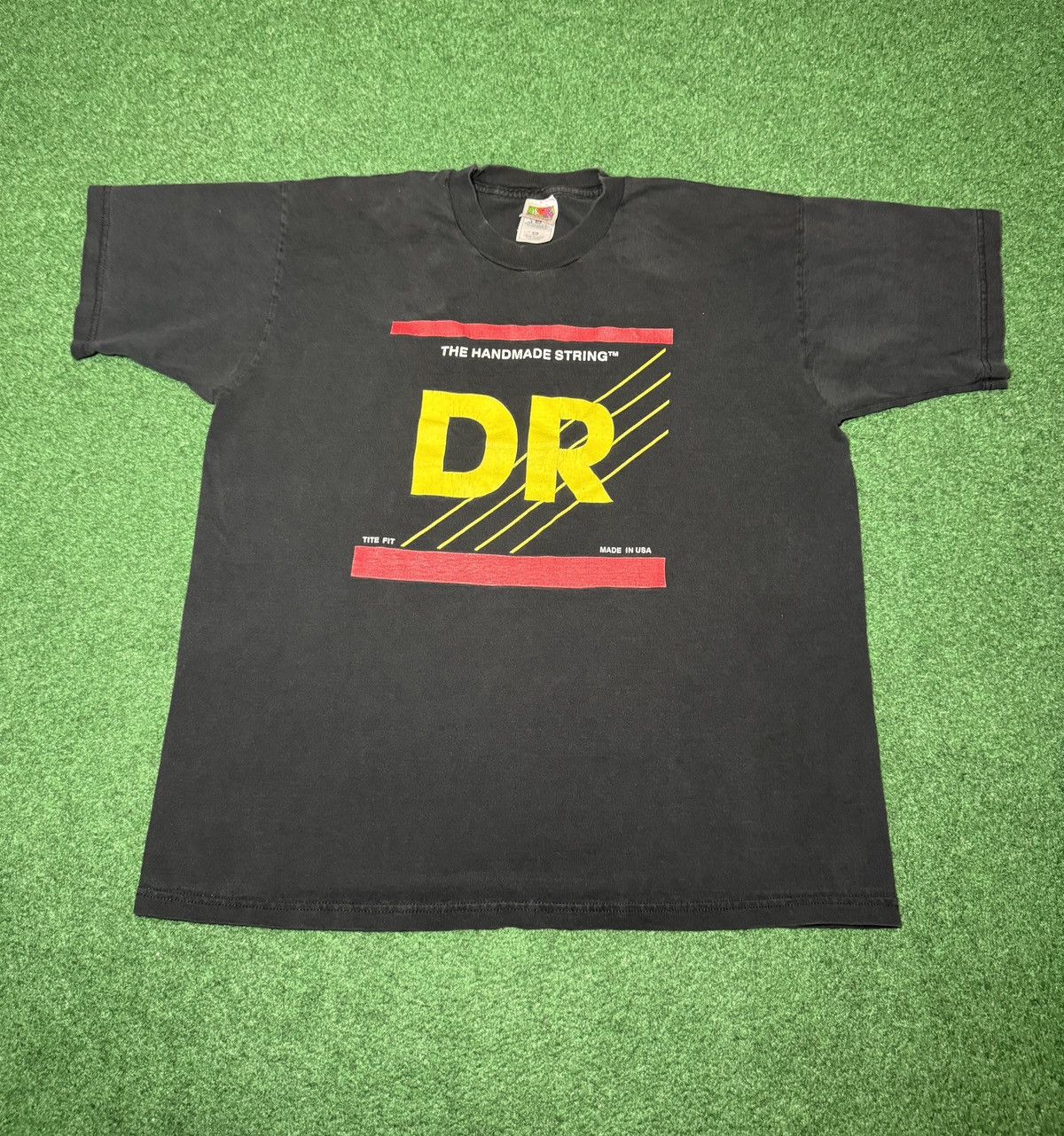 Vintage Vintage 90s DR Handmade Guitar String Wound Tite XL T Shirt Size US XL / EU 56 / 4 - 1 Thumbnail