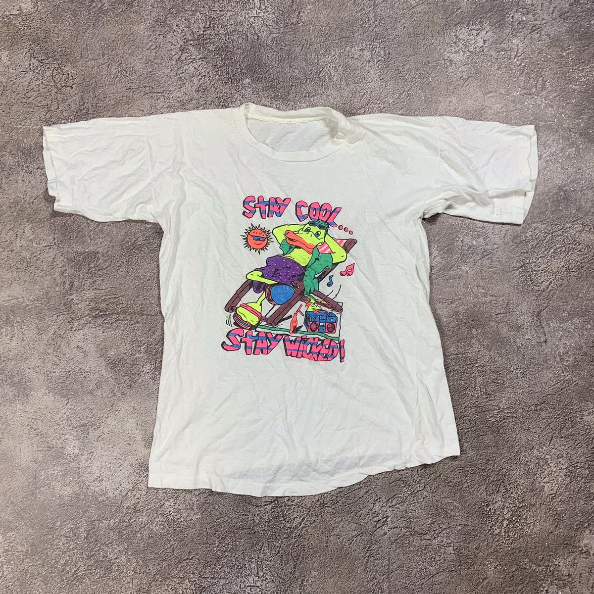 Vintage Vintage 90s Graphic Tee Rave Skate Humor Print Streetwear XL Size US XL / EU 56 / 4 - 1 Thumbnail