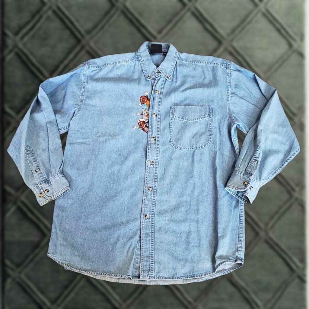 Denime VINTAGE Outrageous Sports Denim Button-Down Shirt Men Long Sleeve Embroidered Blue M Adjustable Collar-Down Casual Sports Theme Mens Size US M / EU 48-50 / 2 - 1 Thumbnail