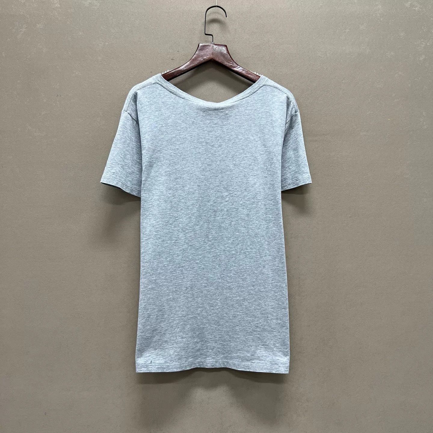Celine Celine Preppy Badge T-Shirt New With Tags L Size L / US 10 / IT 46 - 2 Thumbnail