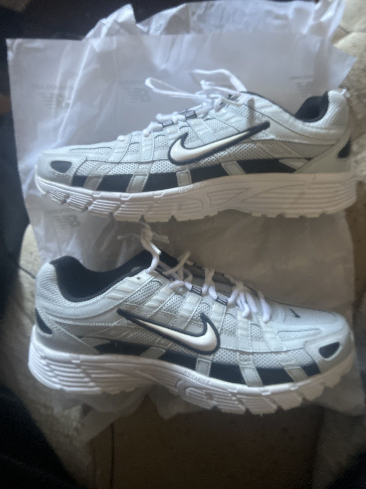 Nike Pure platinum p6000 Size US 11 / EU 44 - 2 Thumbnail