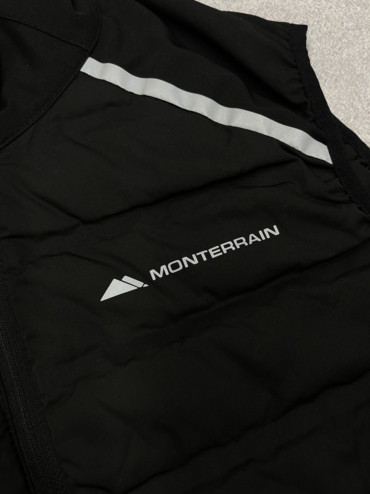 Other Mens Monterrain Vest Black Outdoor Gorpcore Size M Size US M / EU 48-50 / 2 - 5 Thumbnail