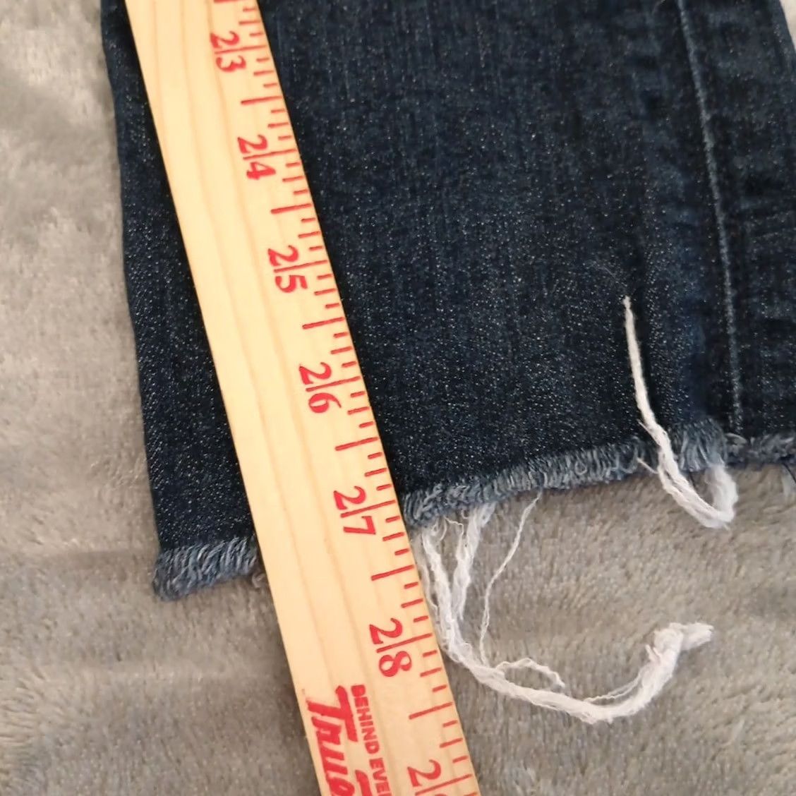 Hudson Hudson Jeans Womens 27 Blue Dark Wash Ankle Low Rise 27x27 Denim Regular Jeans Womens Menus? Size 27" / US 4 / IT 40 - 4 Thumbnail