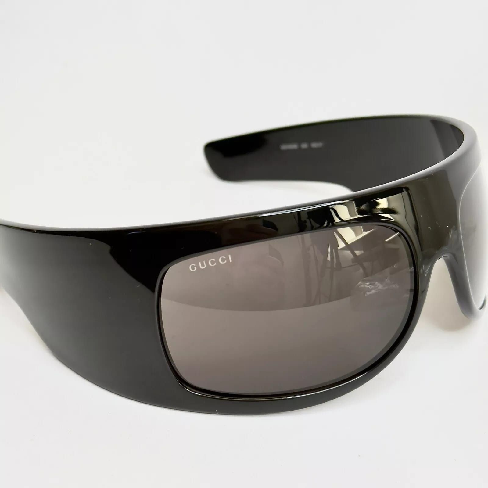 Gucci GUCCI 1633 Black Wrap Mask Unisex Fashion GG1633S 004 Size ONE SIZE - 5 Thumbnail