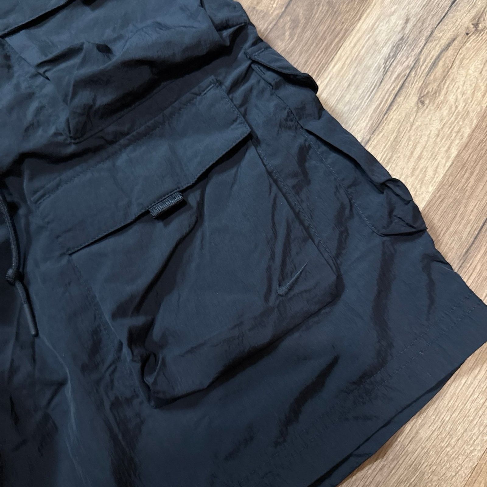 Columbia NWOT Nike Tech Cargo Shorts Size US 30 / EU 46 - 4 Thumbnail