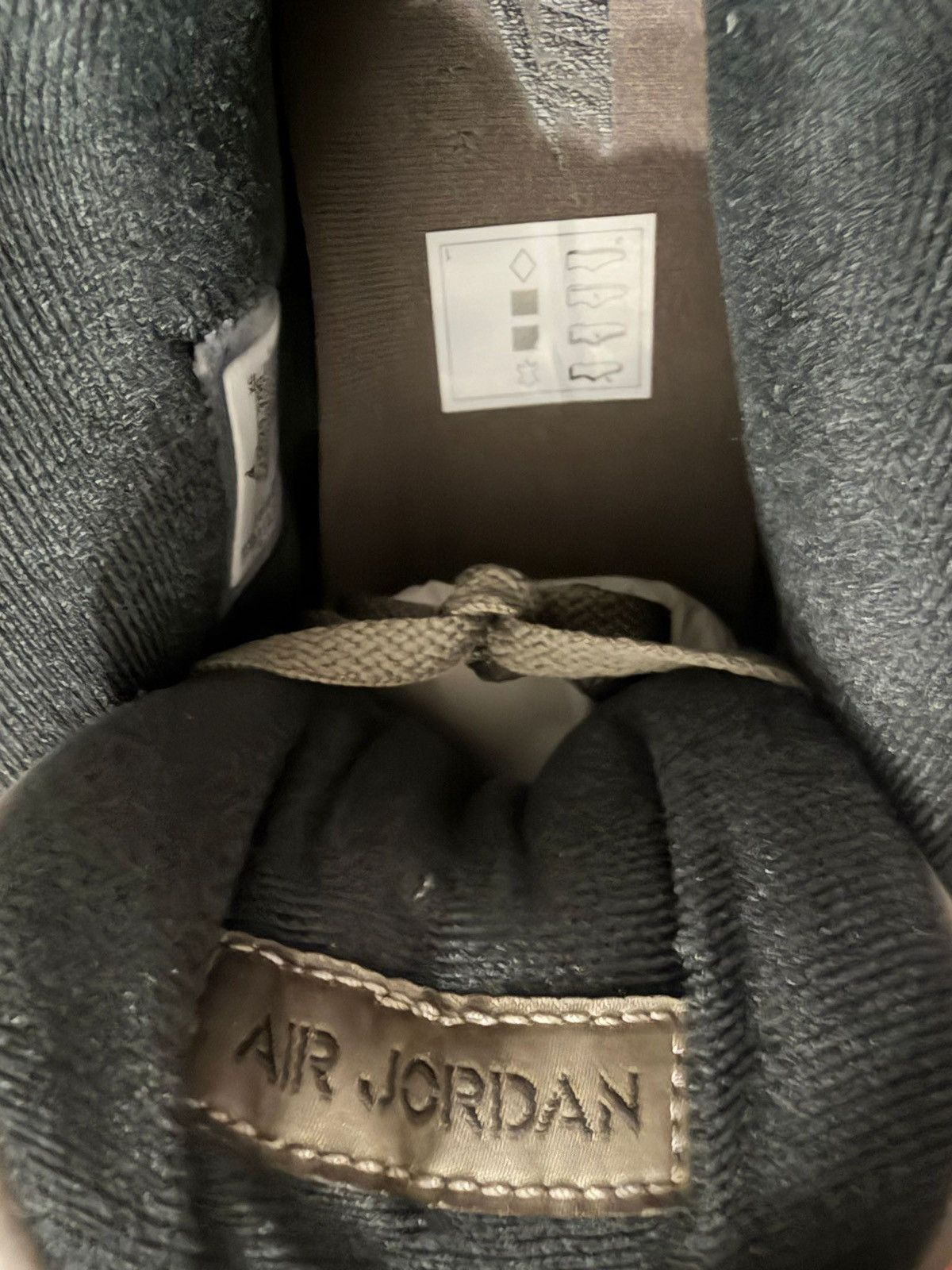 Jordan Brand Air Jordan 4 Rétro « Cave Stone » Size US 14 / EU 47 - 6 Thumbnail