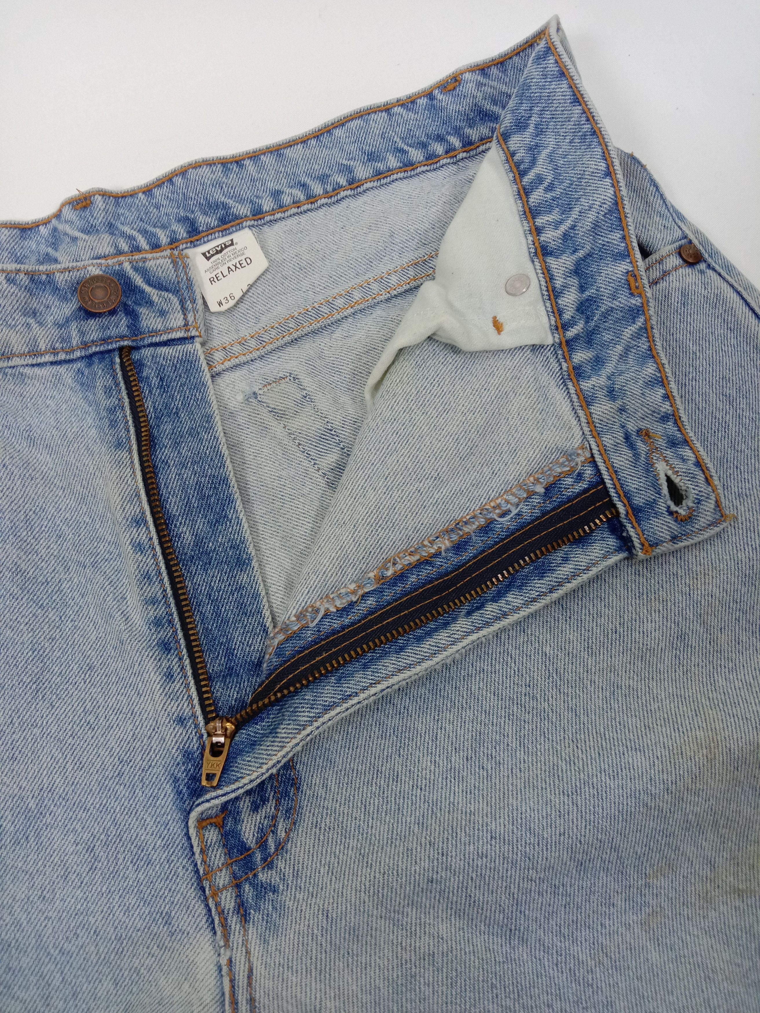 Levi's Vintage 90s Levi's 540 Jeans Light Wash Relaxed Fit Denim Size US 35 - 9 Thumbnail