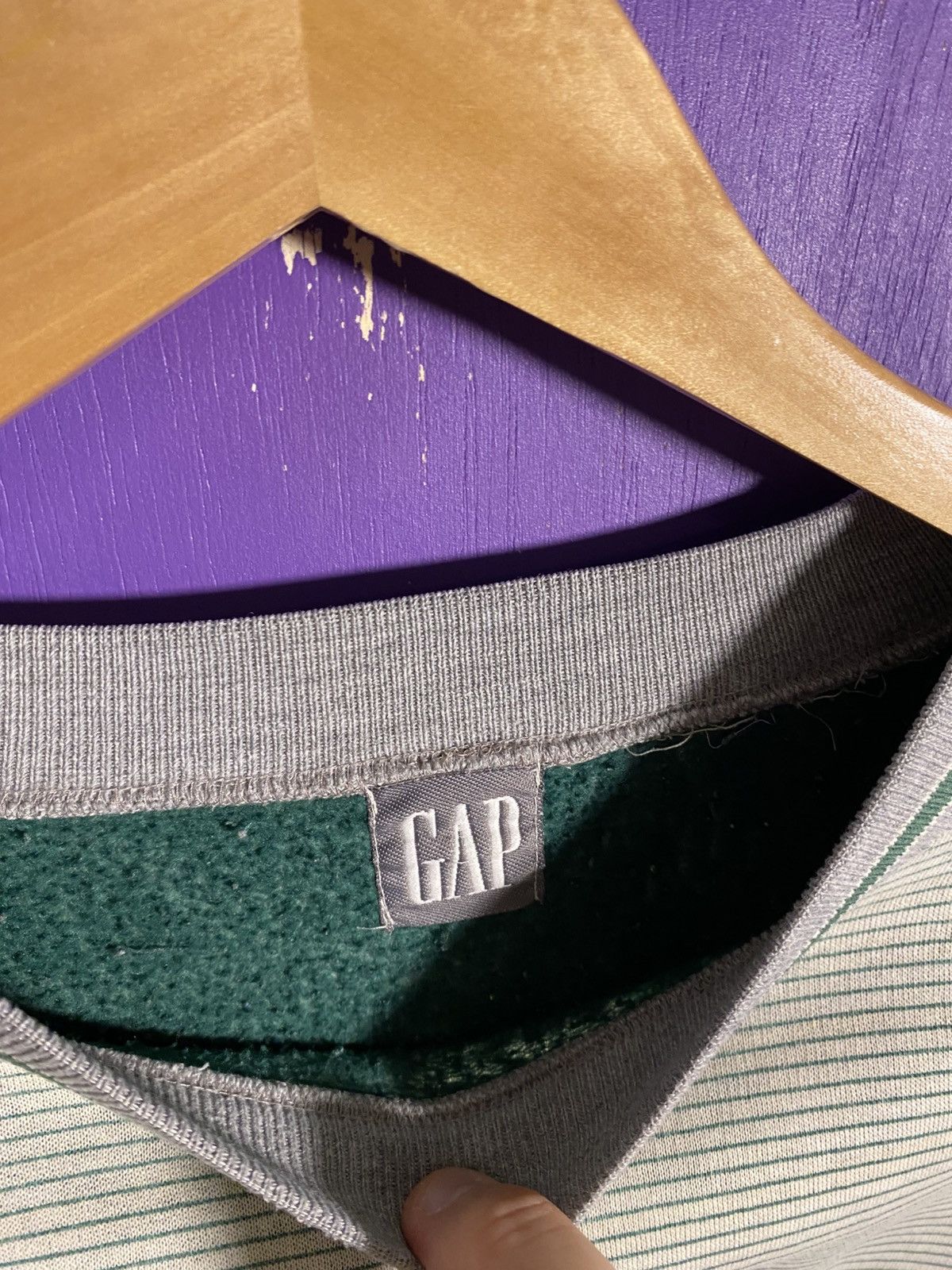 Gap Vintage 90s GAP outdoor sport pinstripe crewneck Size US XL / EU 56 / 4 - 4 Thumbnail