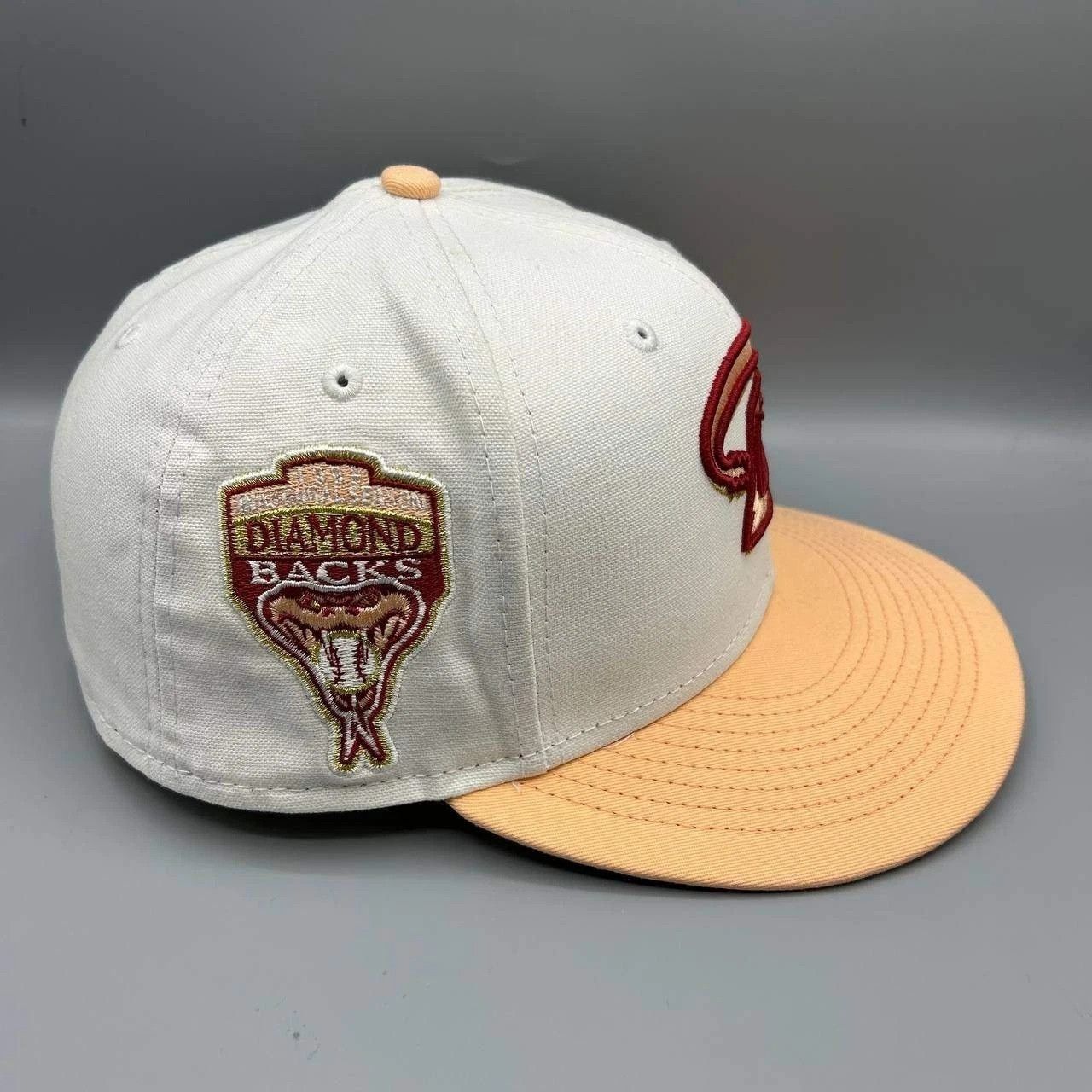New Era Arizona Diamondbacks Hat Men 7 1/2 White Yellow MLB Fitted Size ONE SIZE - 7 Thumbnail