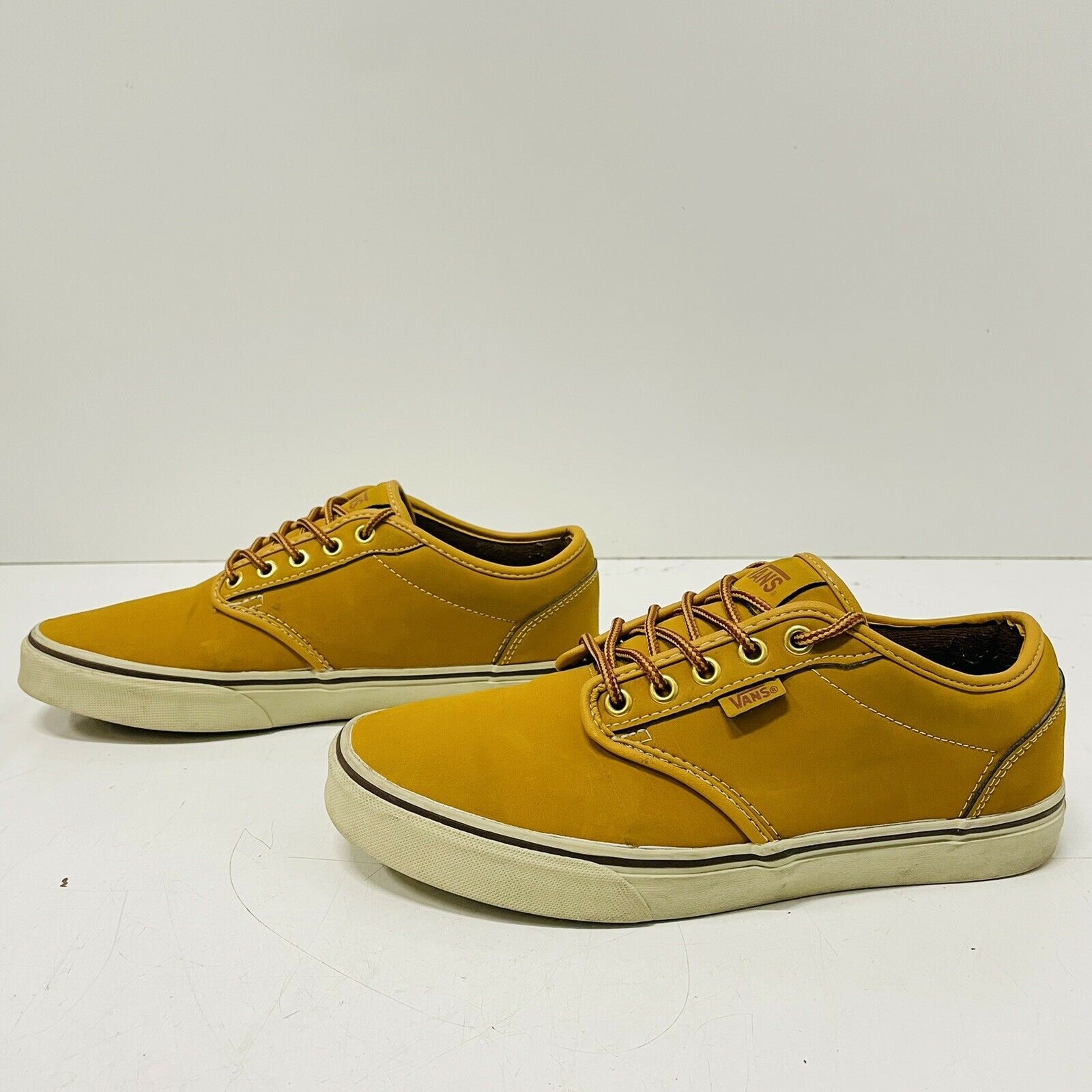 Vans Vans Atwood Nubuck Leather Skateboarding Shoes Gold Size US 7.5 / EU 40-41 - 3 Thumbnail