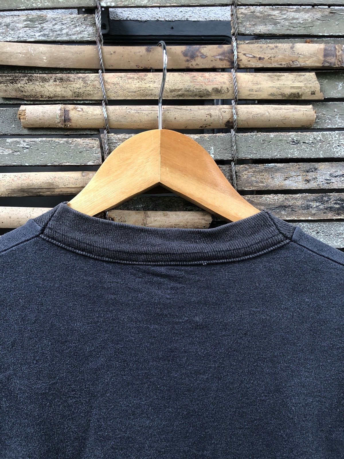 Vintage 💥Vintage💥Fashion Victim Ying And Yang Big Logo Faded Tee Size US L / EU 52-54 / 3 - 10 Thumbnail