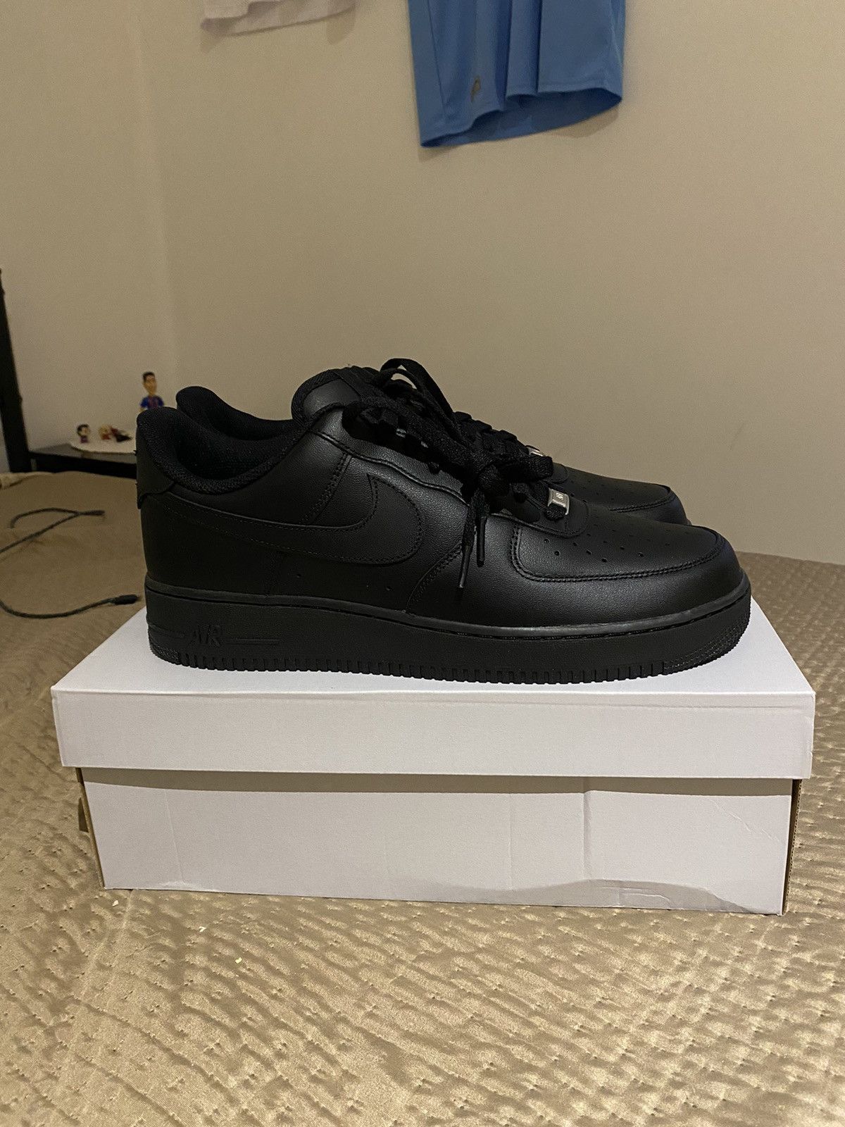 Nike Nike Air Force 1 ‘07 Black Size US 12 / EU 45 - 1 Thumbnail
